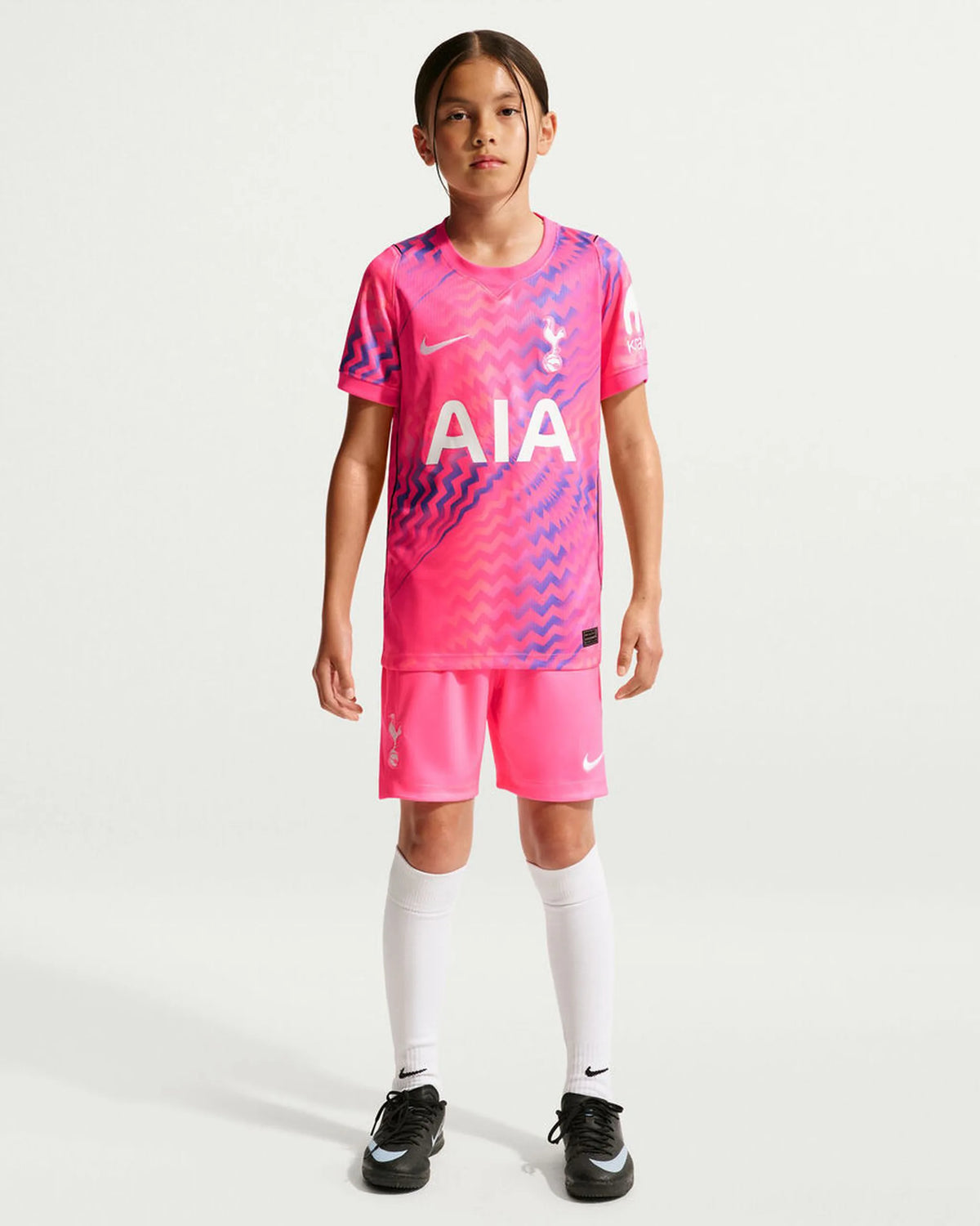 Tottenham 26-27 Goalkeeper Kids Kit - Detail