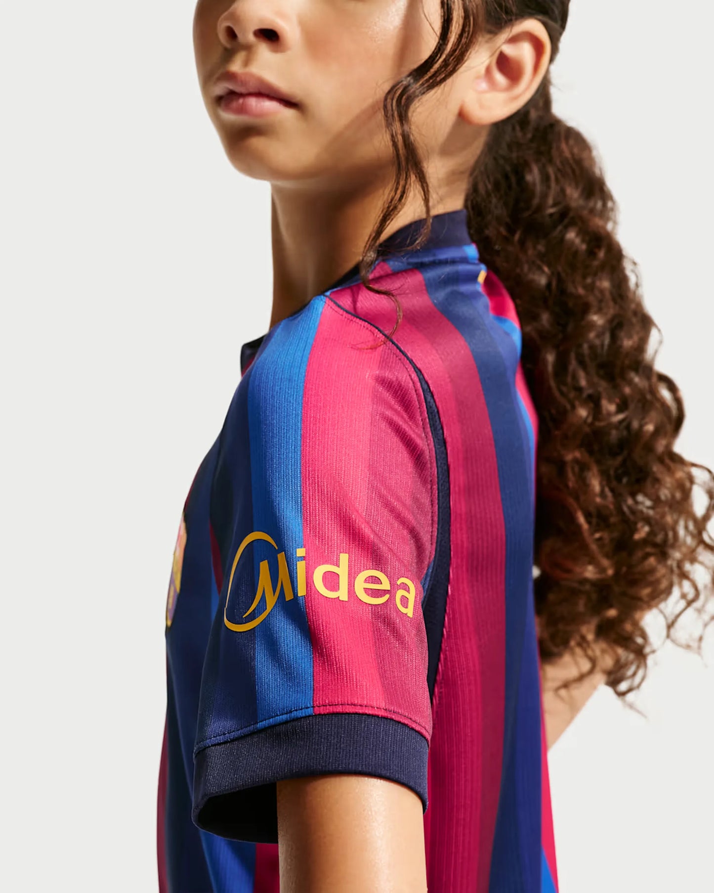 Barcelona 26-27 Home Kids Kit - Detail
