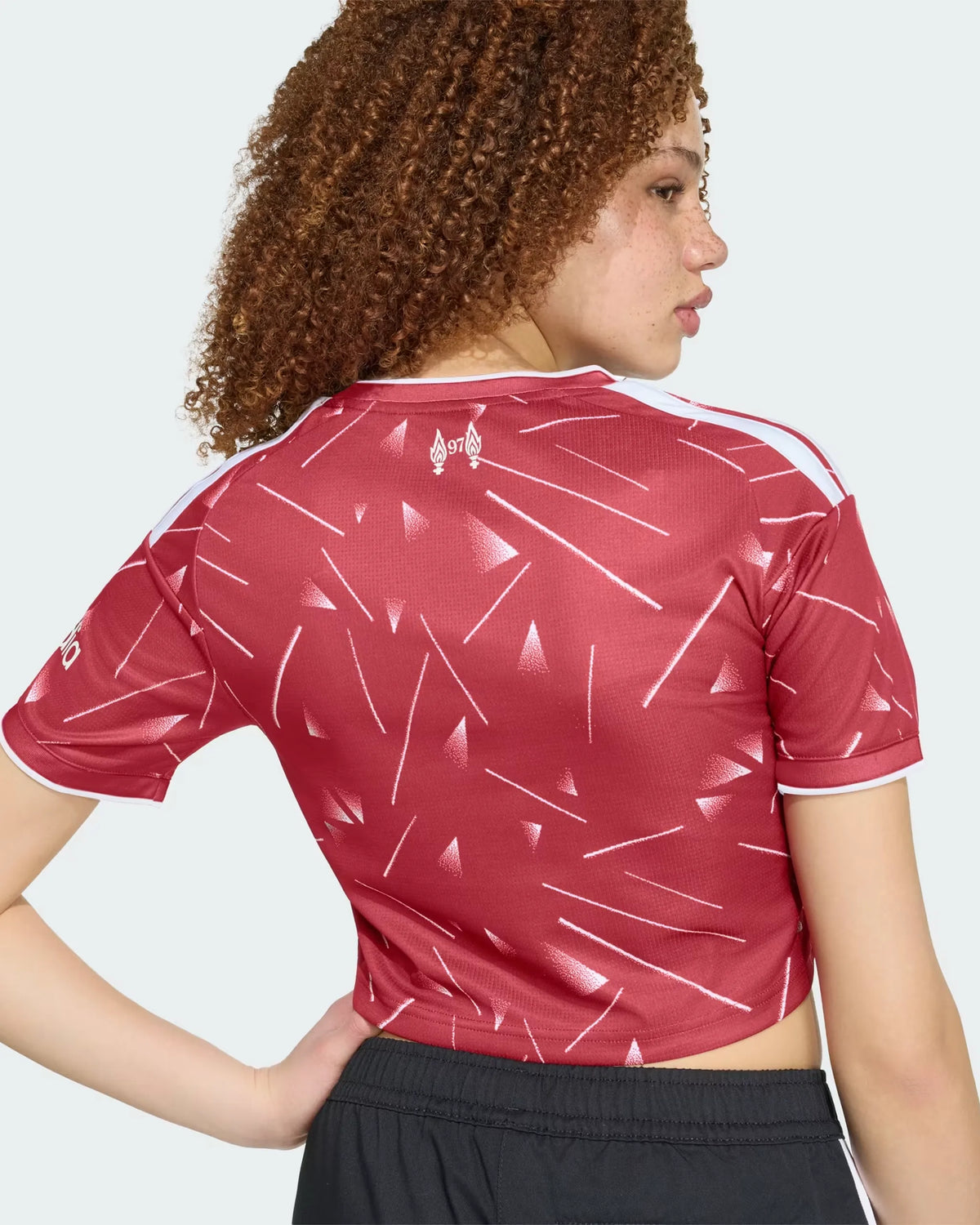 Liverpool 26-27 Home Cropped Jersey - Detail