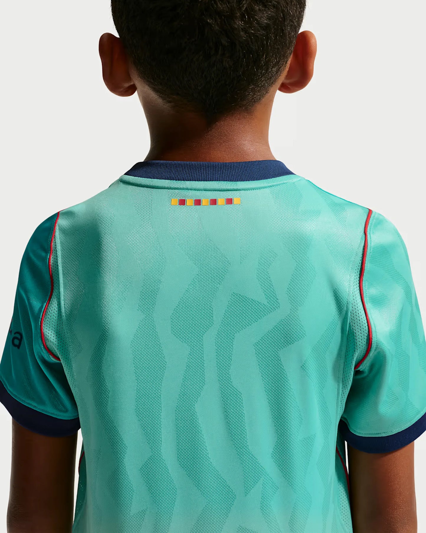 Barcelona 26-27 Third Kids Kit - Detail