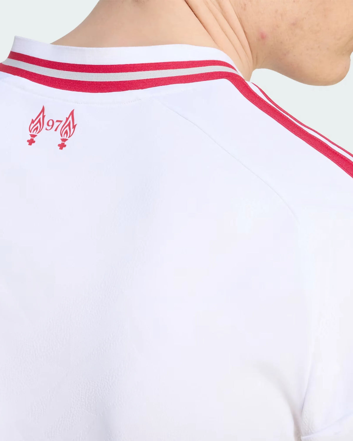 Liverpool 26-27 Away Jersey - Detail