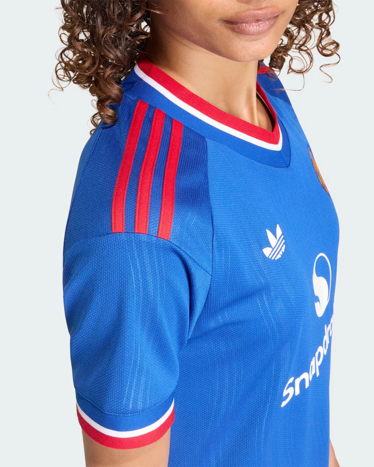 Manchester United 26-27 Away Women's Jersey - Detail
