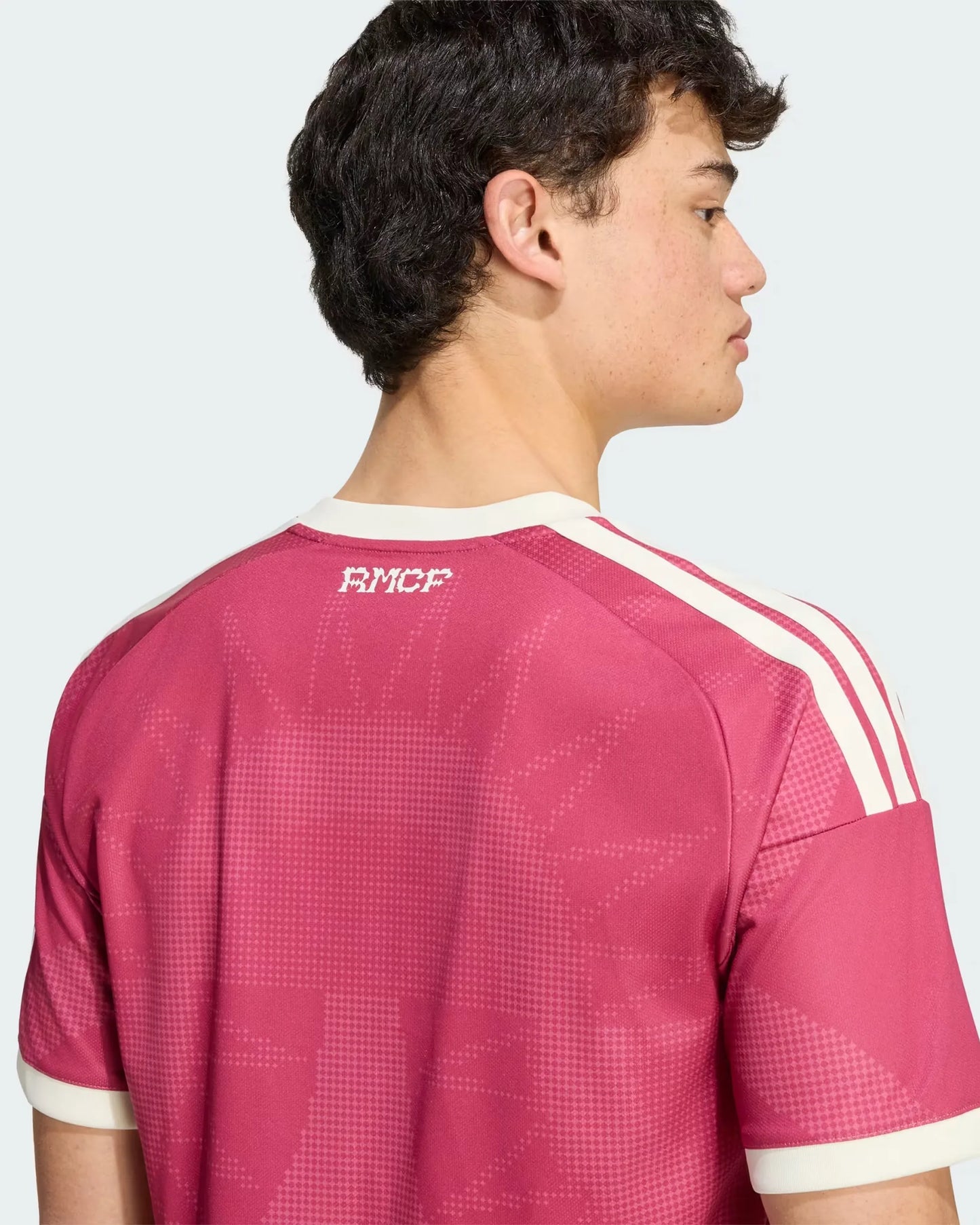 Real Madrid 26-27 Third Jersey - Detail