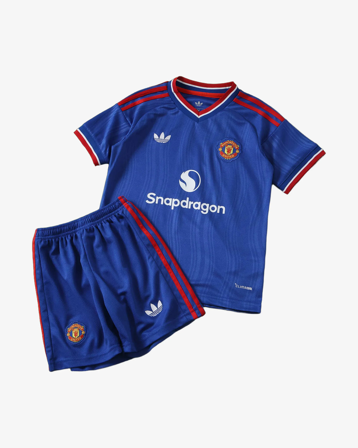 Manchester United 26-27 Away Kids Kit - Front View
