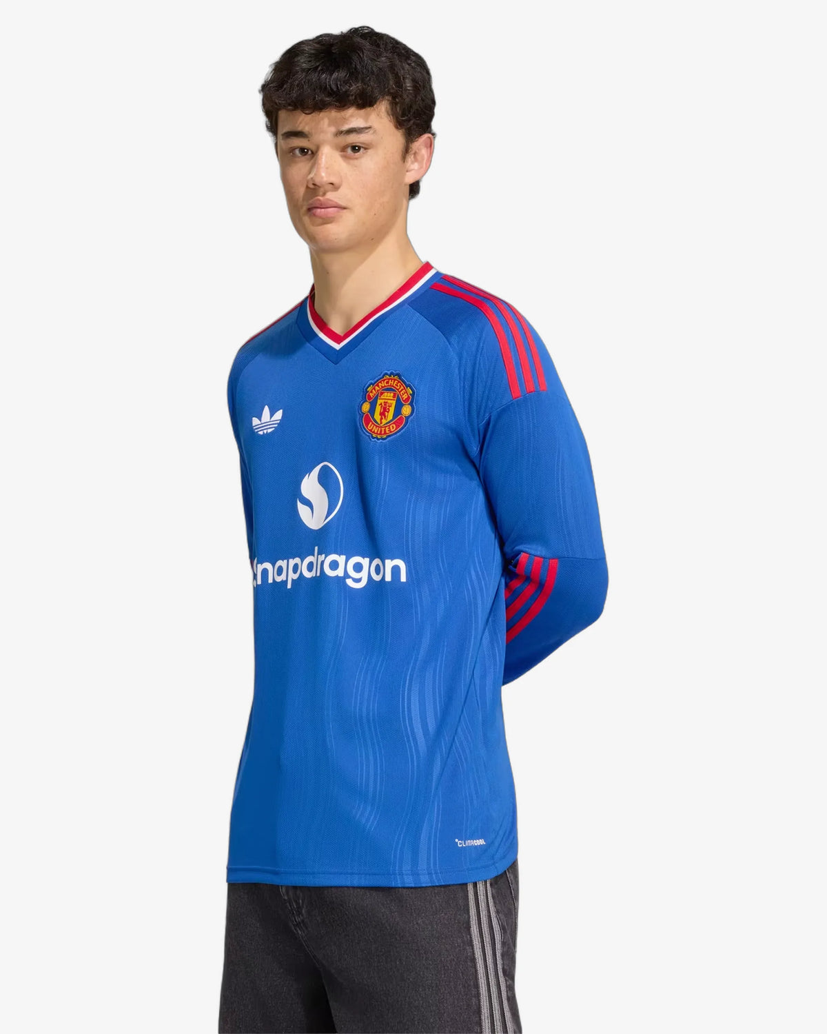 Manchester United 26-27 Long Sleeve Away Jersey - Front View