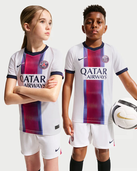 Paris Saint-Germain 26-27 Away Kids Kit - Detail