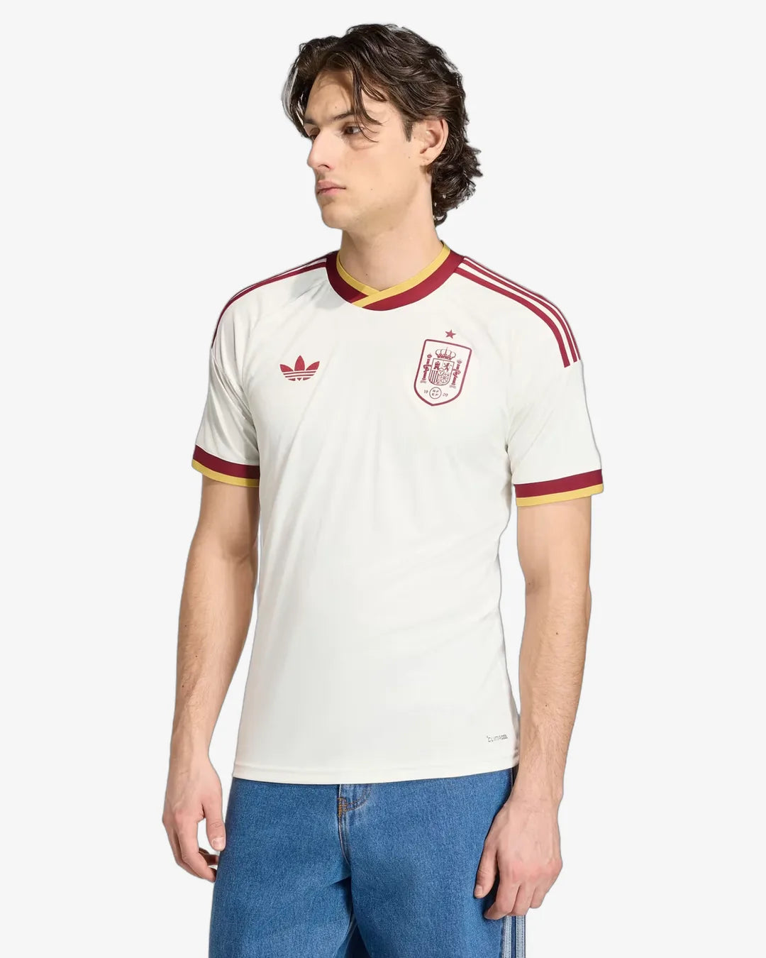 01-spain-2026-away-jersey-front.webp