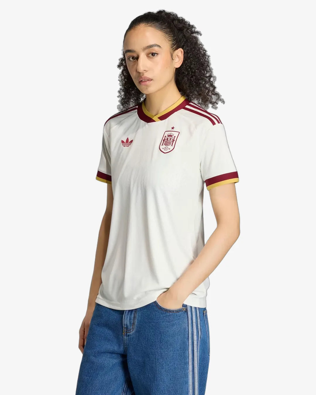 01-spain-2026-away-womens-jersey-front.webp