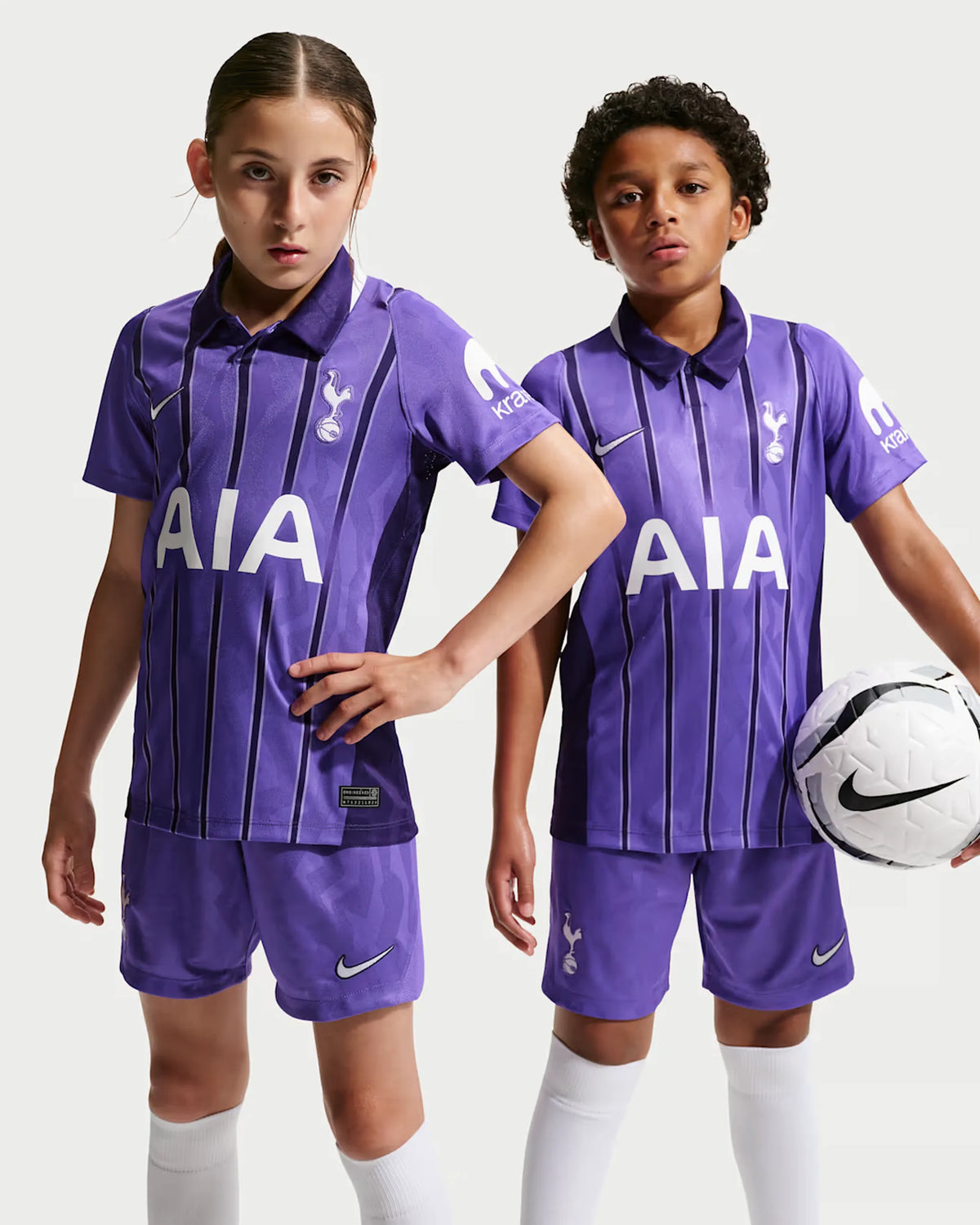 Tottenham 26-27 Third Kids Kit - Detail