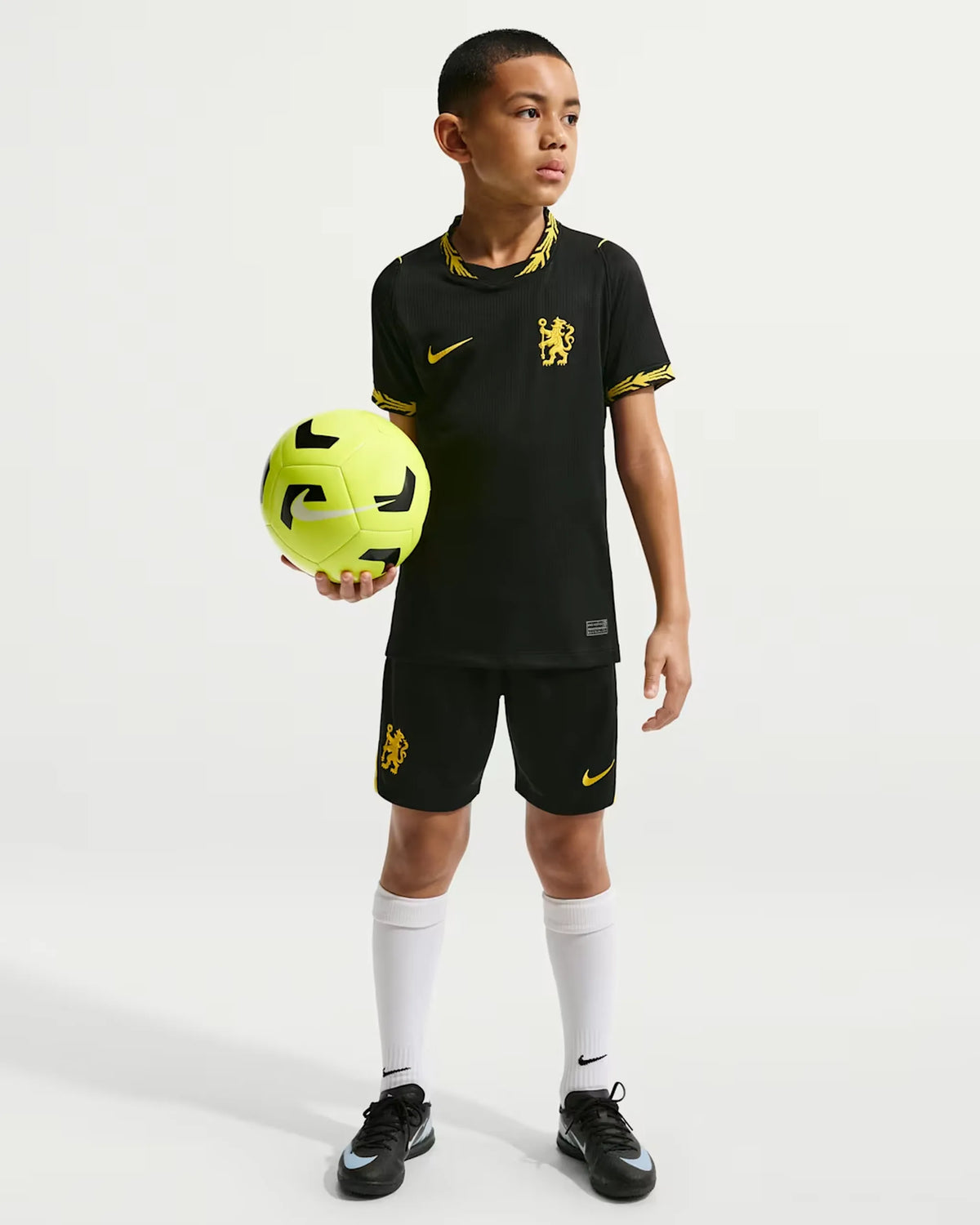 Chelsea 26-27 Away Kids Kit - Detail