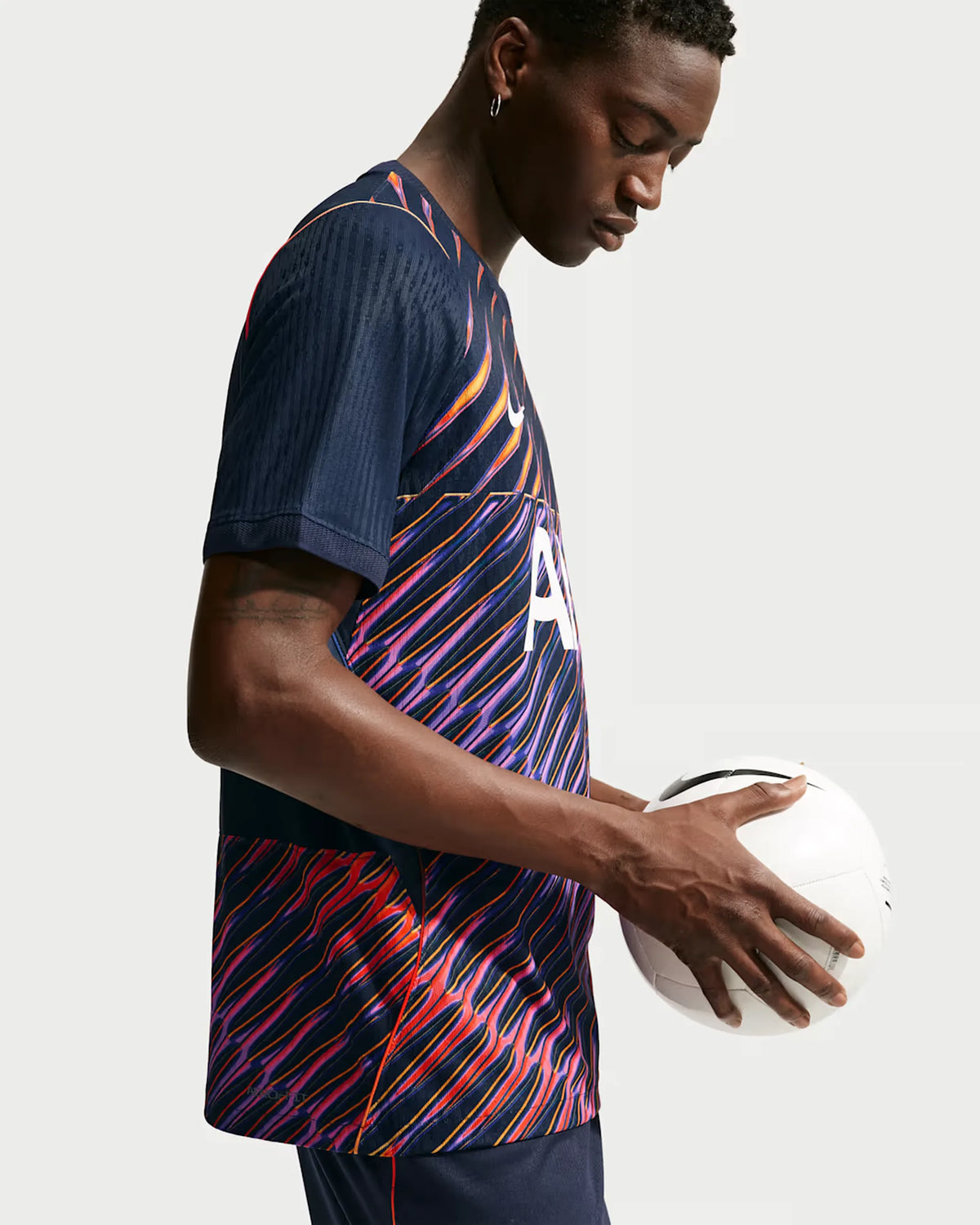 Tottenham 26-27 Player Version Away Jersey - Detail