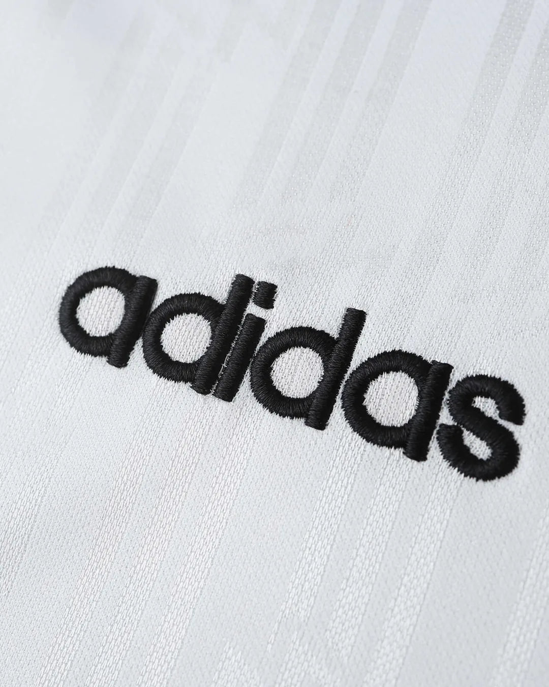 03-germany-1994-home-retro-jersey-detail-1.webp