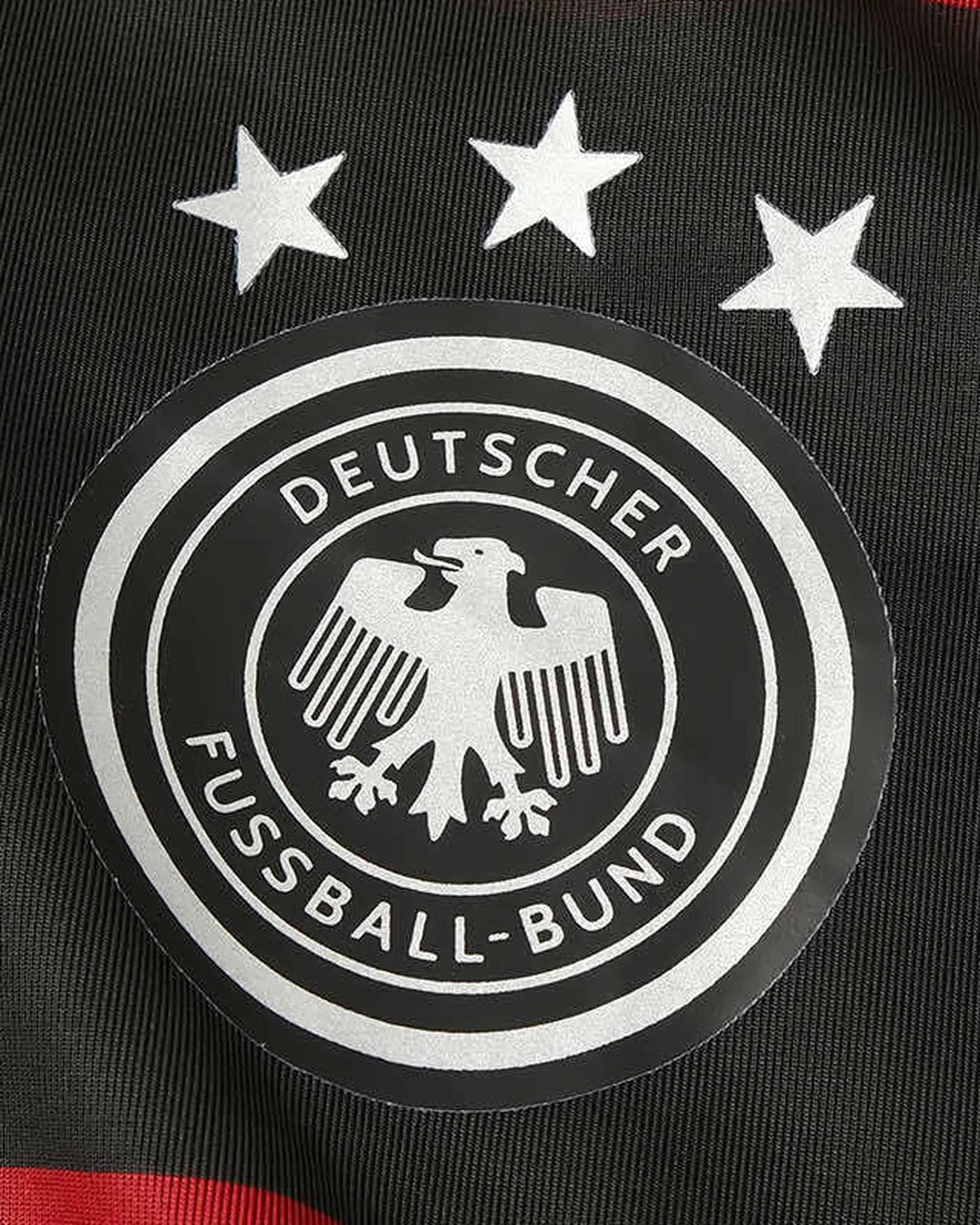 03-germany-2014-away-retro-jersey-detail-1.webp