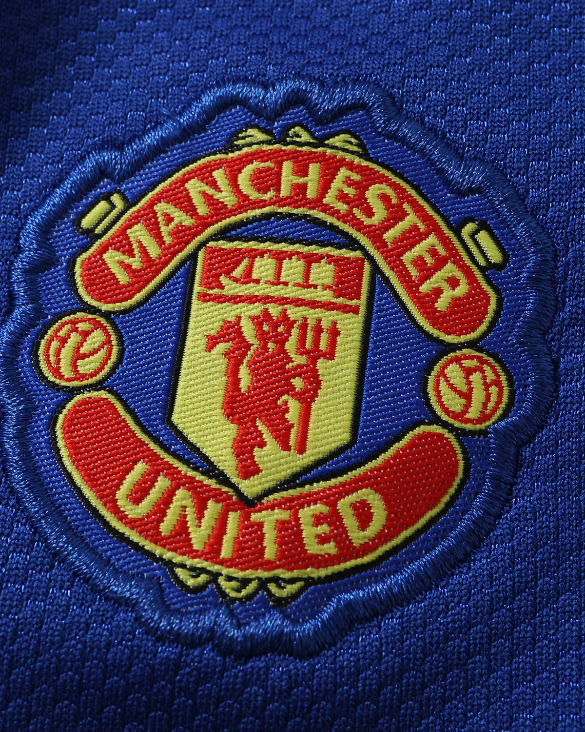Manchester United 26-27 Away Kids Kit - Detail