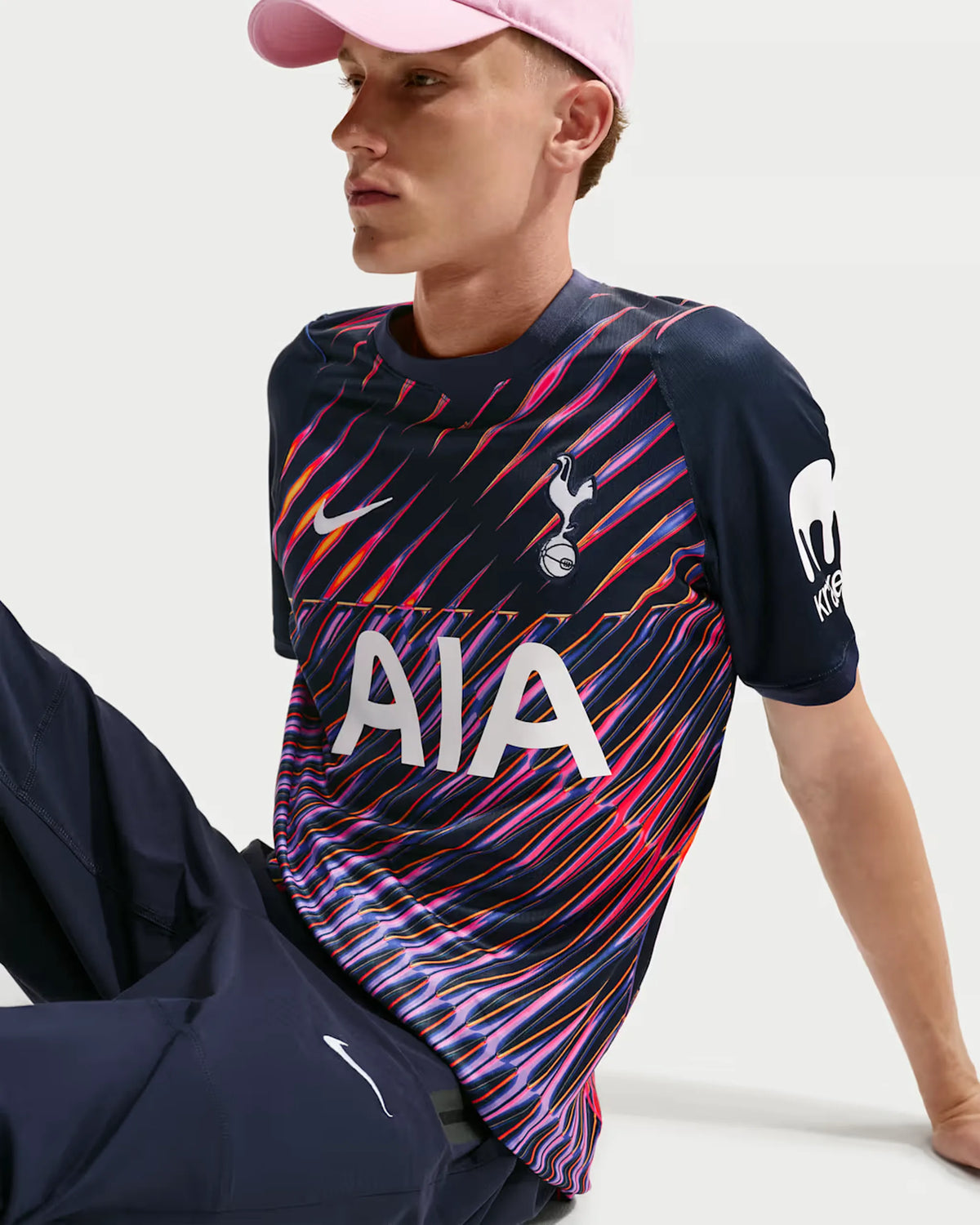 Tottenham 26-27 Away Jersey - Detail