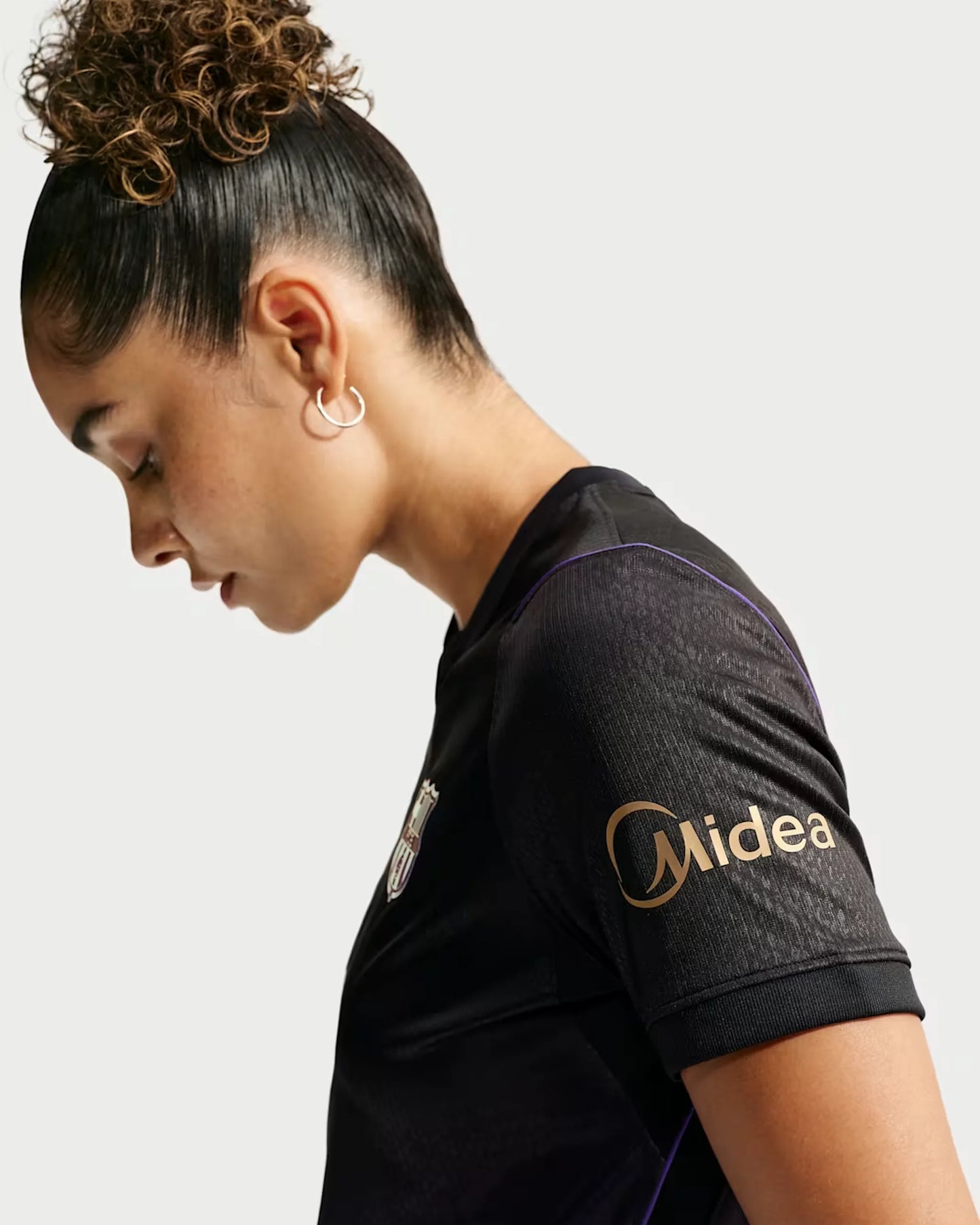 Barcelona 26-27 Away Women's Jersey - Detail