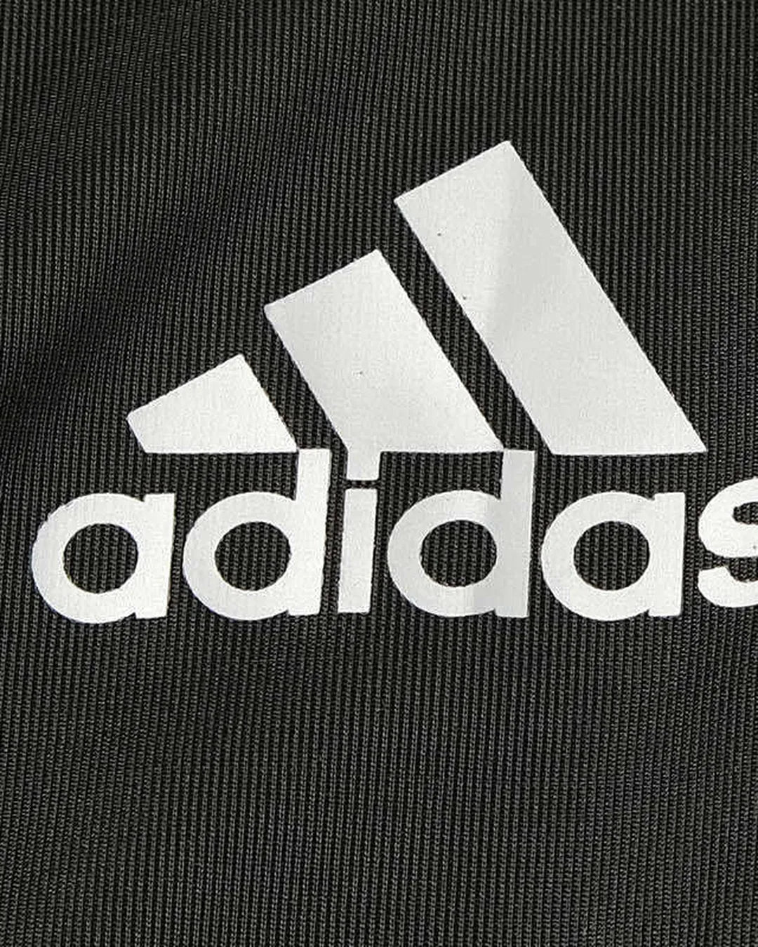 04-germany-2014-away-retro-jersey-detail-2.webp