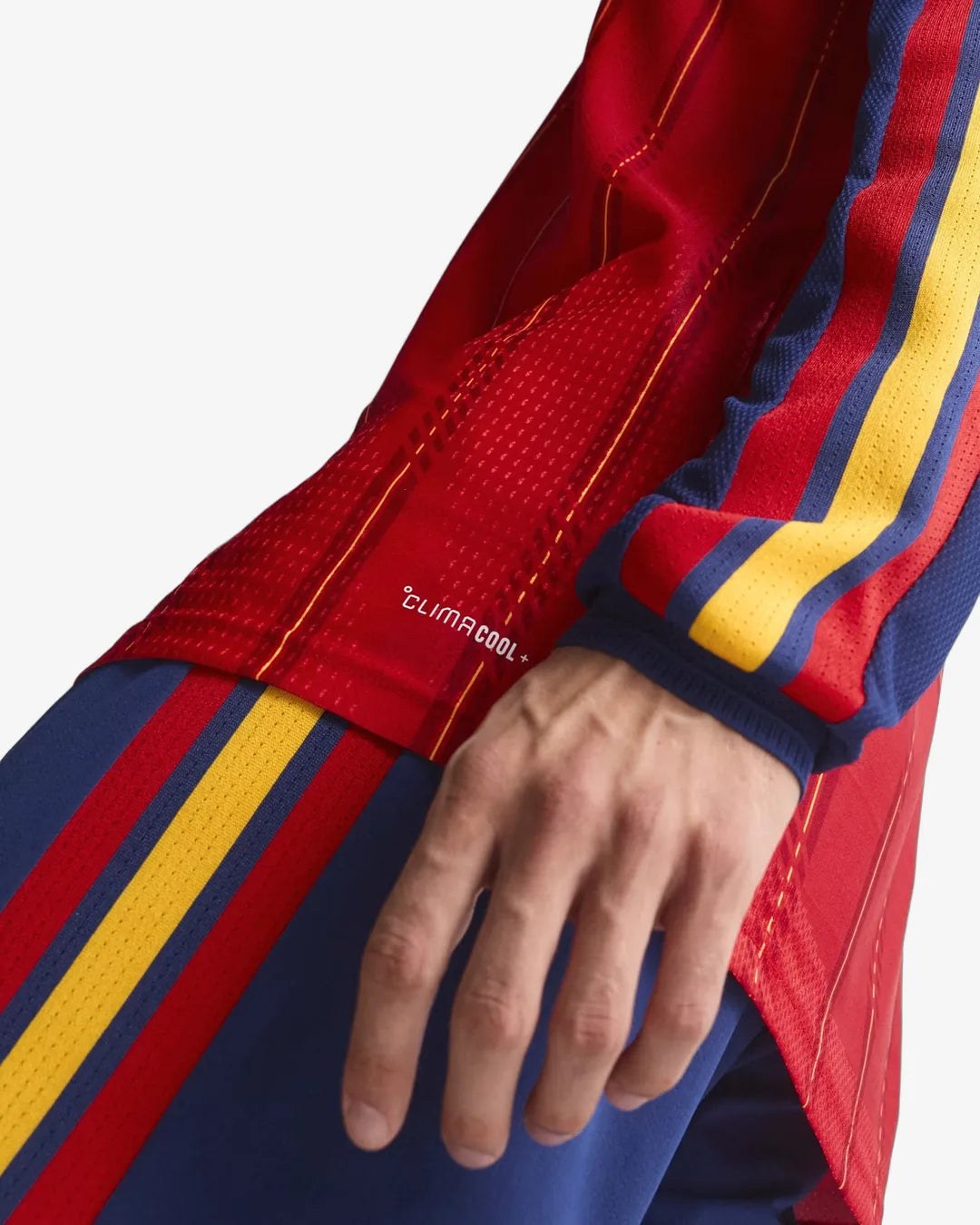 04-spain-2026-home-player-version-long-sleeve-jersey-detail-2.webp