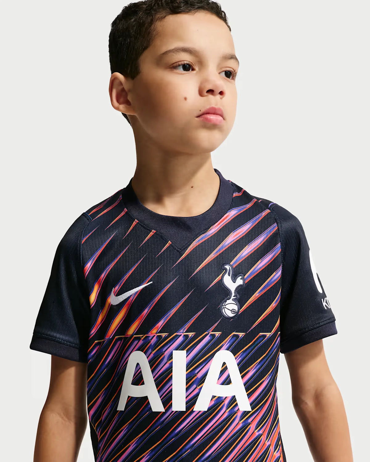 Tottenham 26-27 Away Kids Kit - Detail