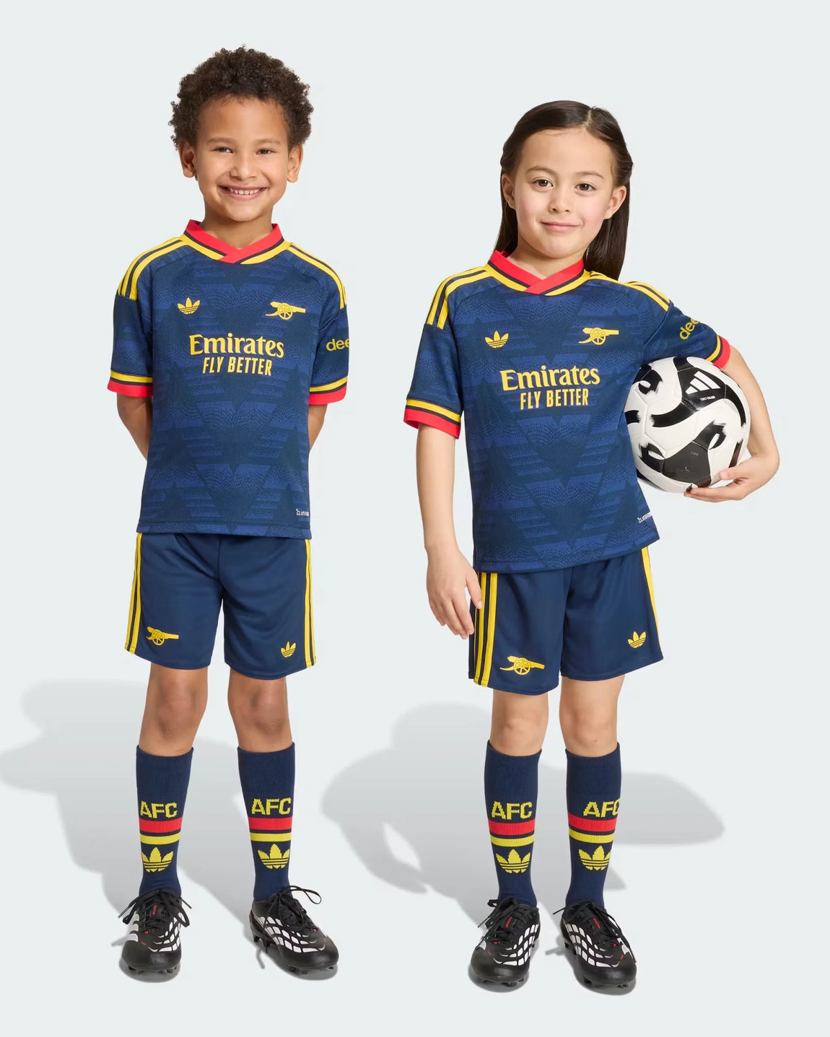 Arsenal 26-27 Away Kids Kit - Detail