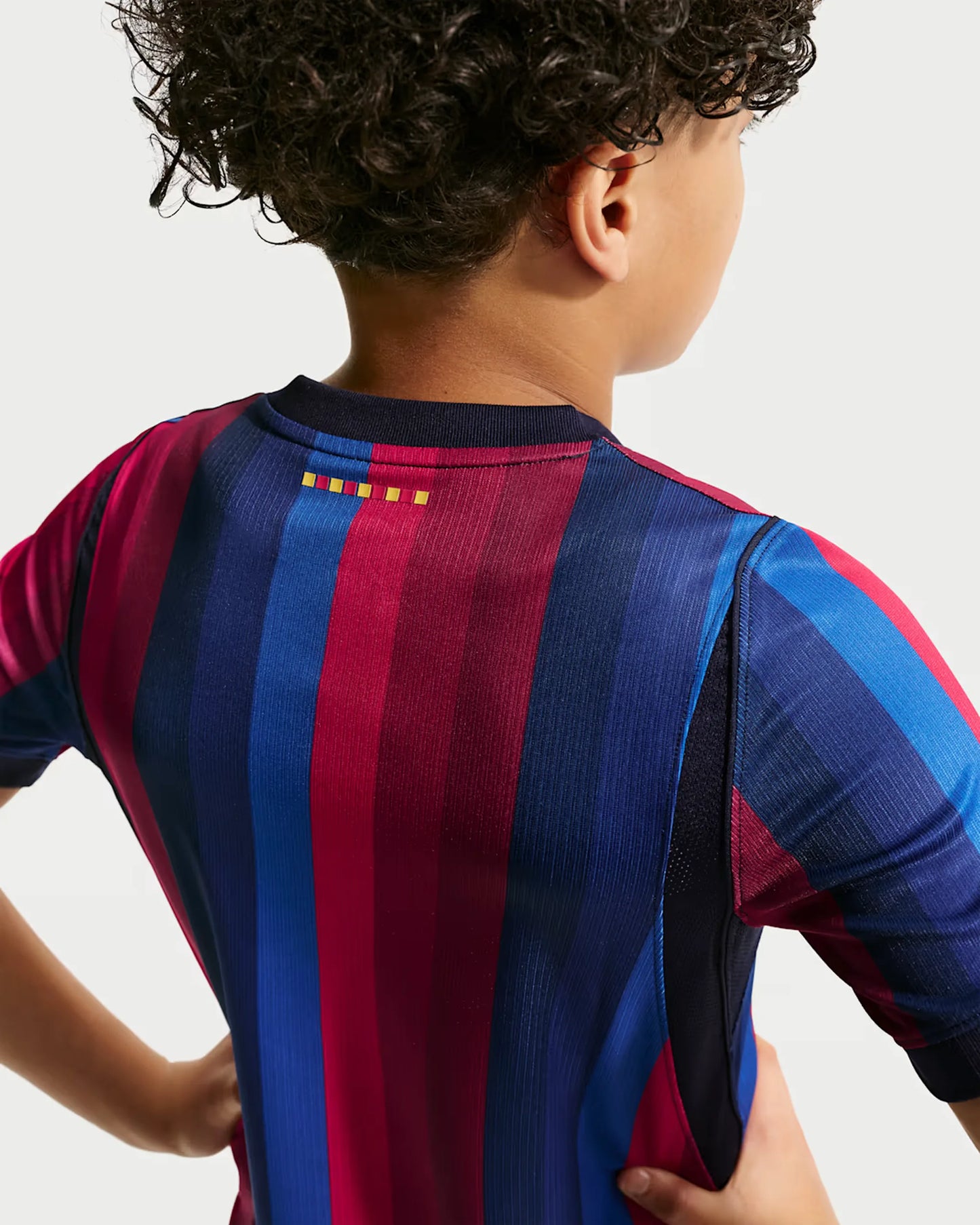 Barcelona 26-27 Home Kids Kit - Detail