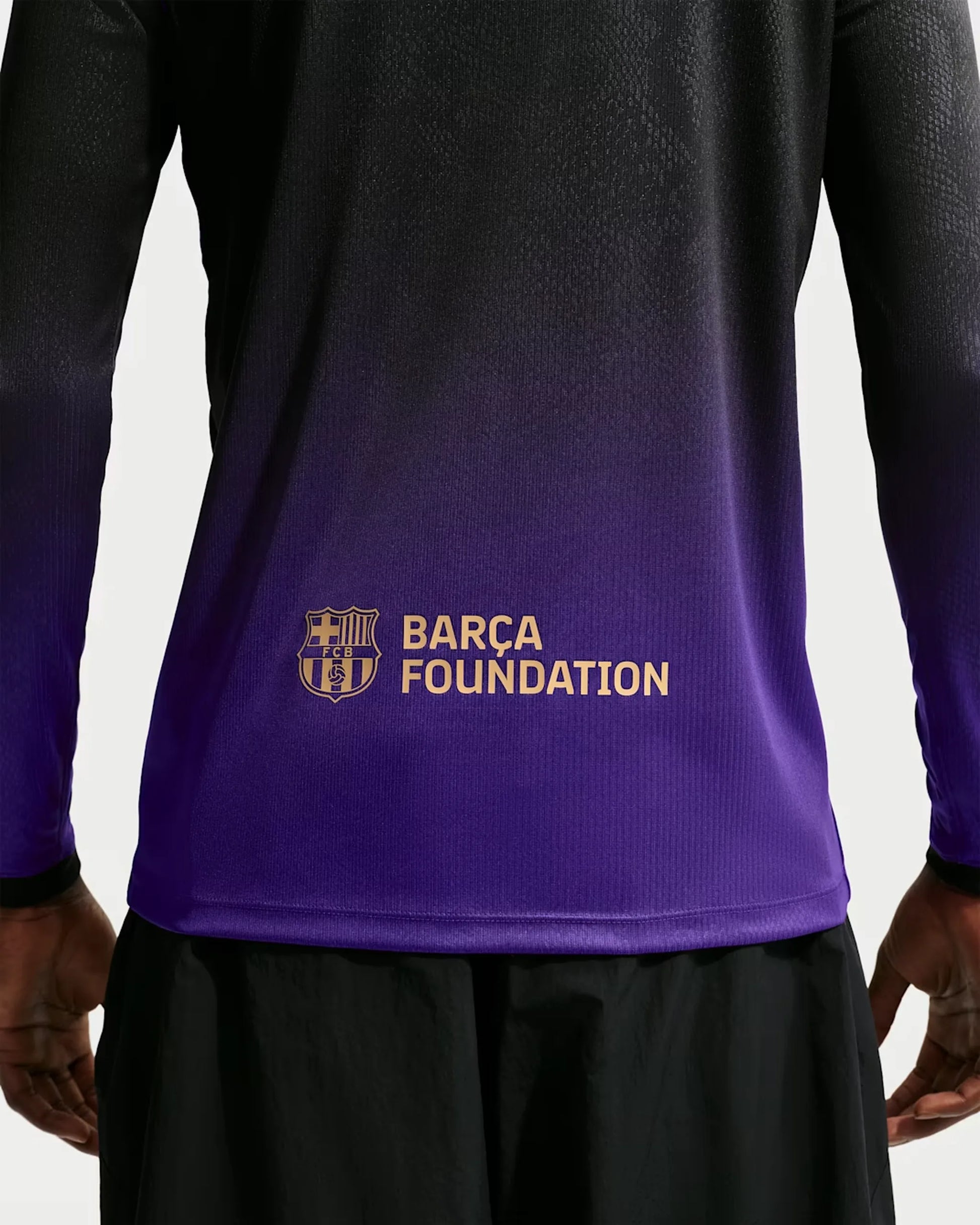 Barcelona 26-27 Long Sleeve Away Jersey - Detail