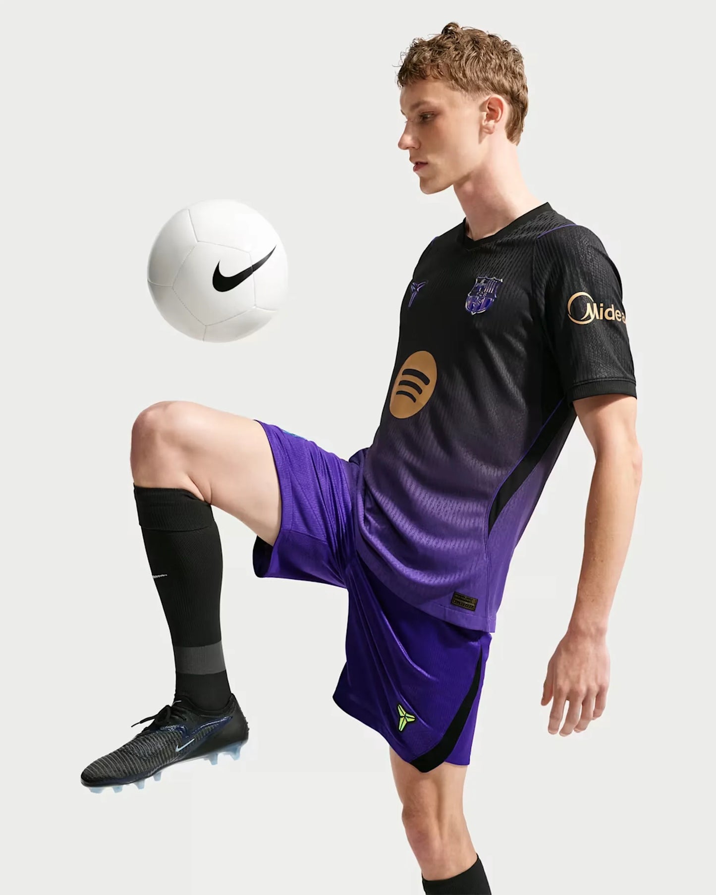 Barcelona 26-27 Player Version Away Jersey - Detail