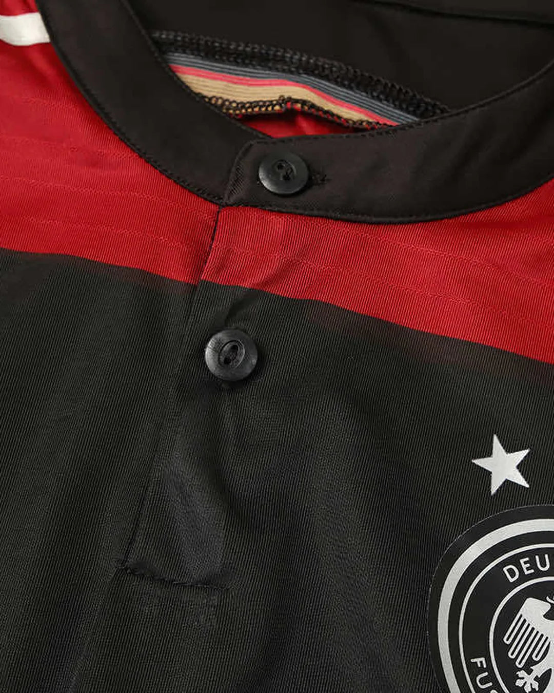 05-germany-2014-away-retro-jersey-detail-3.webp