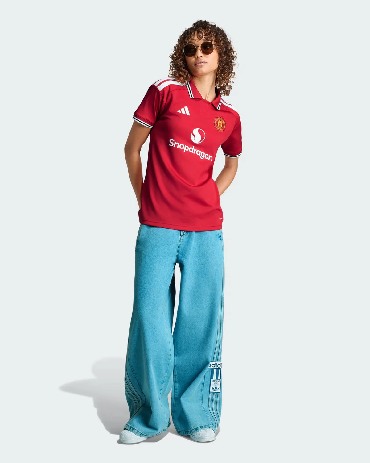 Manchester United 26-27 Home Women's Jersey - Detail
