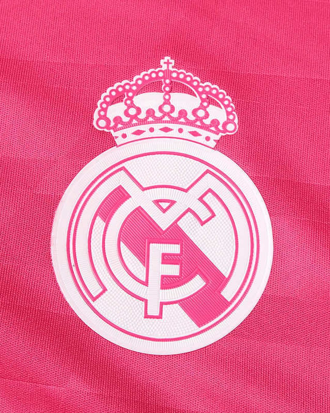 05-real-madrid-14-15-away-retro-jersey-detail-3.jpg