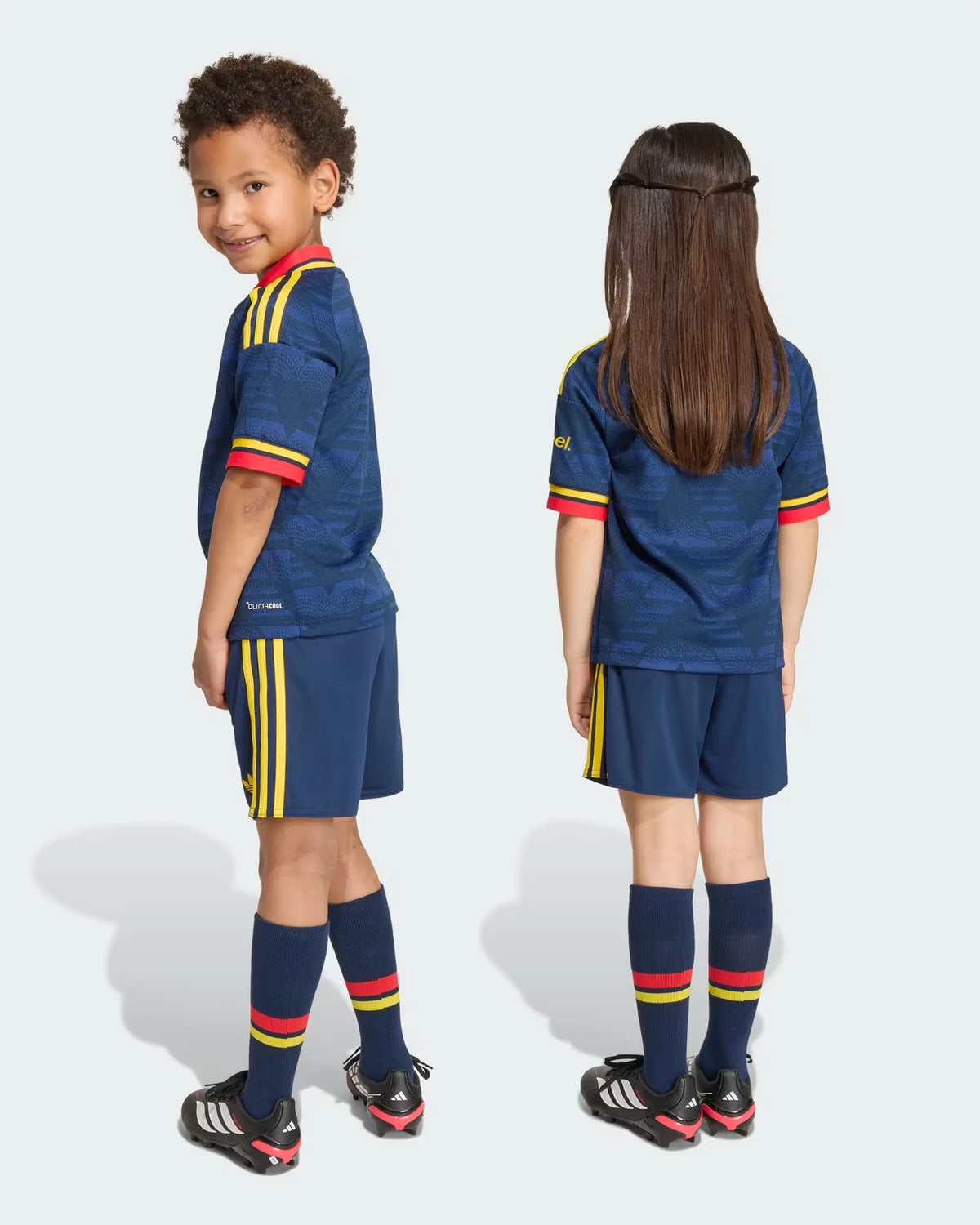 Arsenal 26-27 Away Kids Kit - Detail