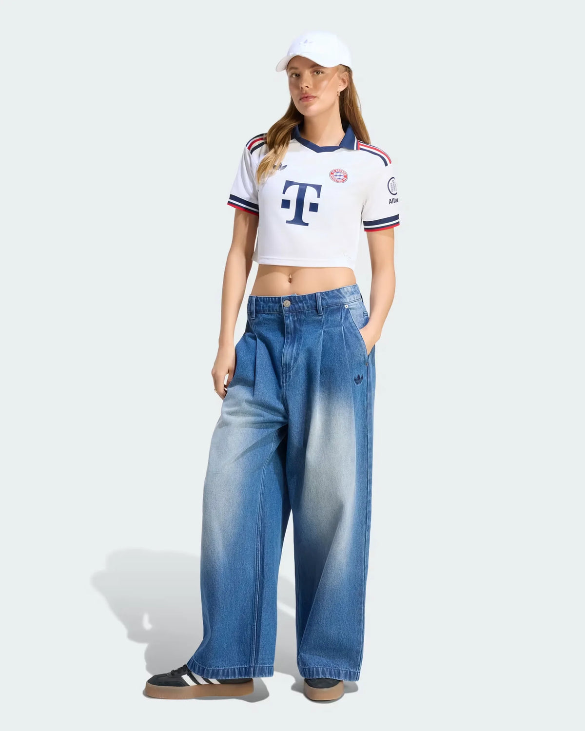 Bayern Munich 26-27 Away Cropped Jersey - Detail