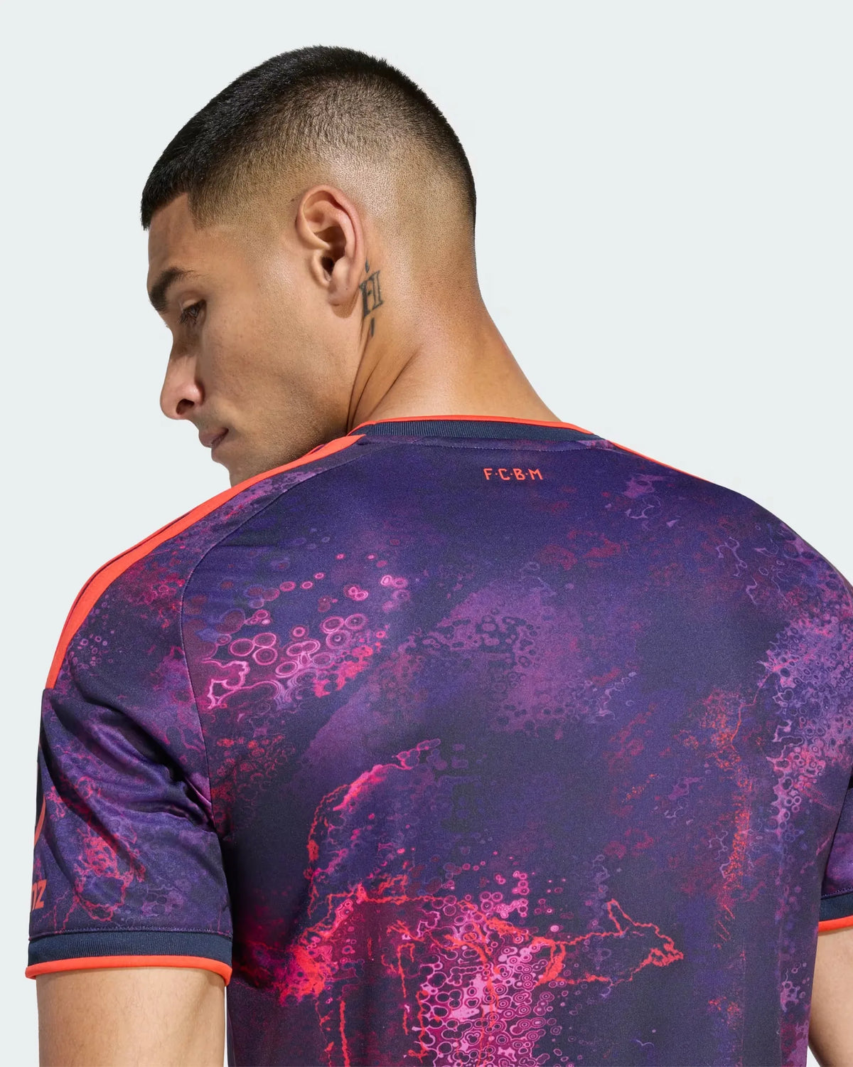 Bayern Munich 26-27 Third Jersey - Detail