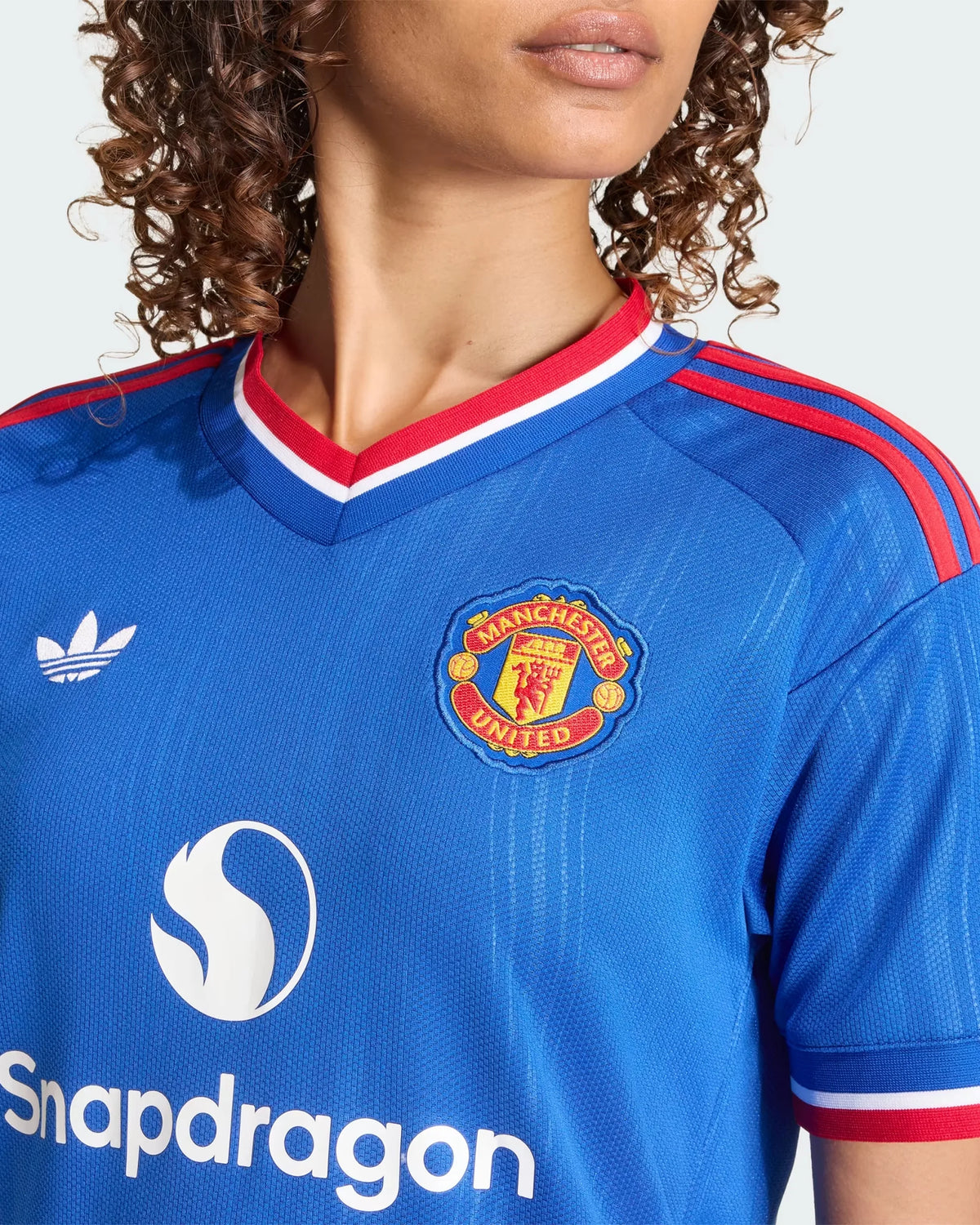 Manchester United 26-27 Away Women's Jersey - Detail