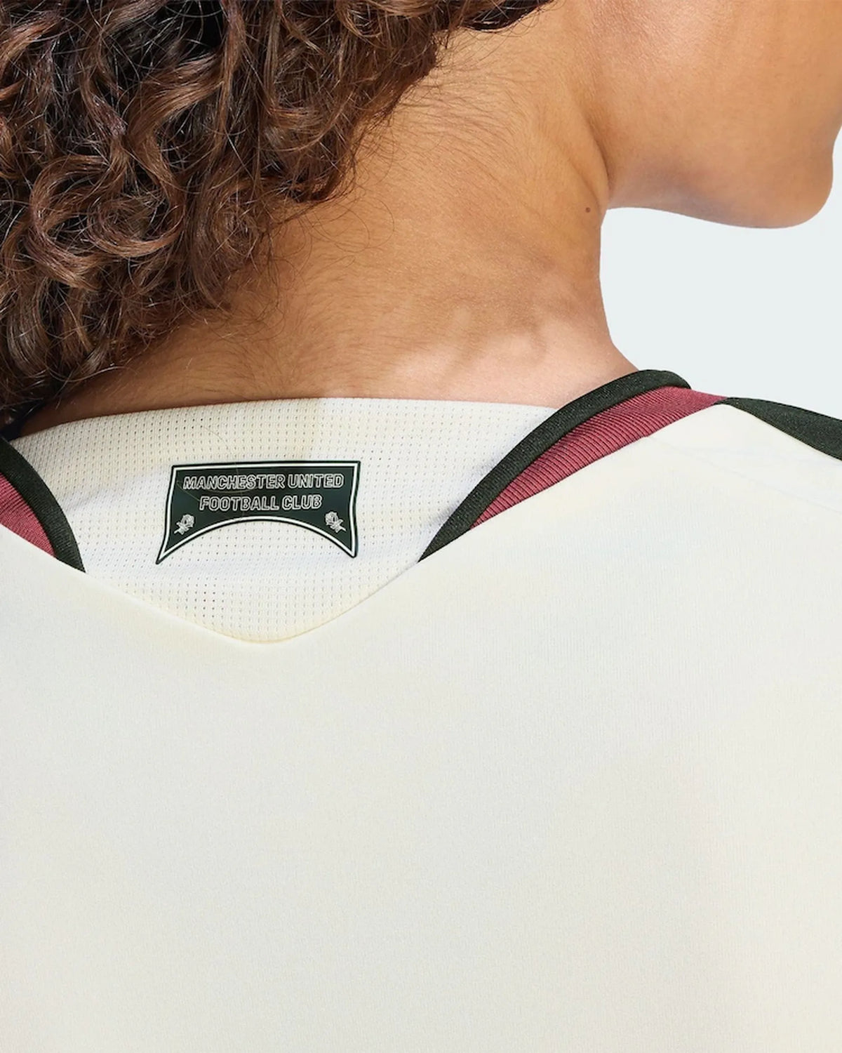 Manchester United 26-27 Third Cropped Jersey - Detail
