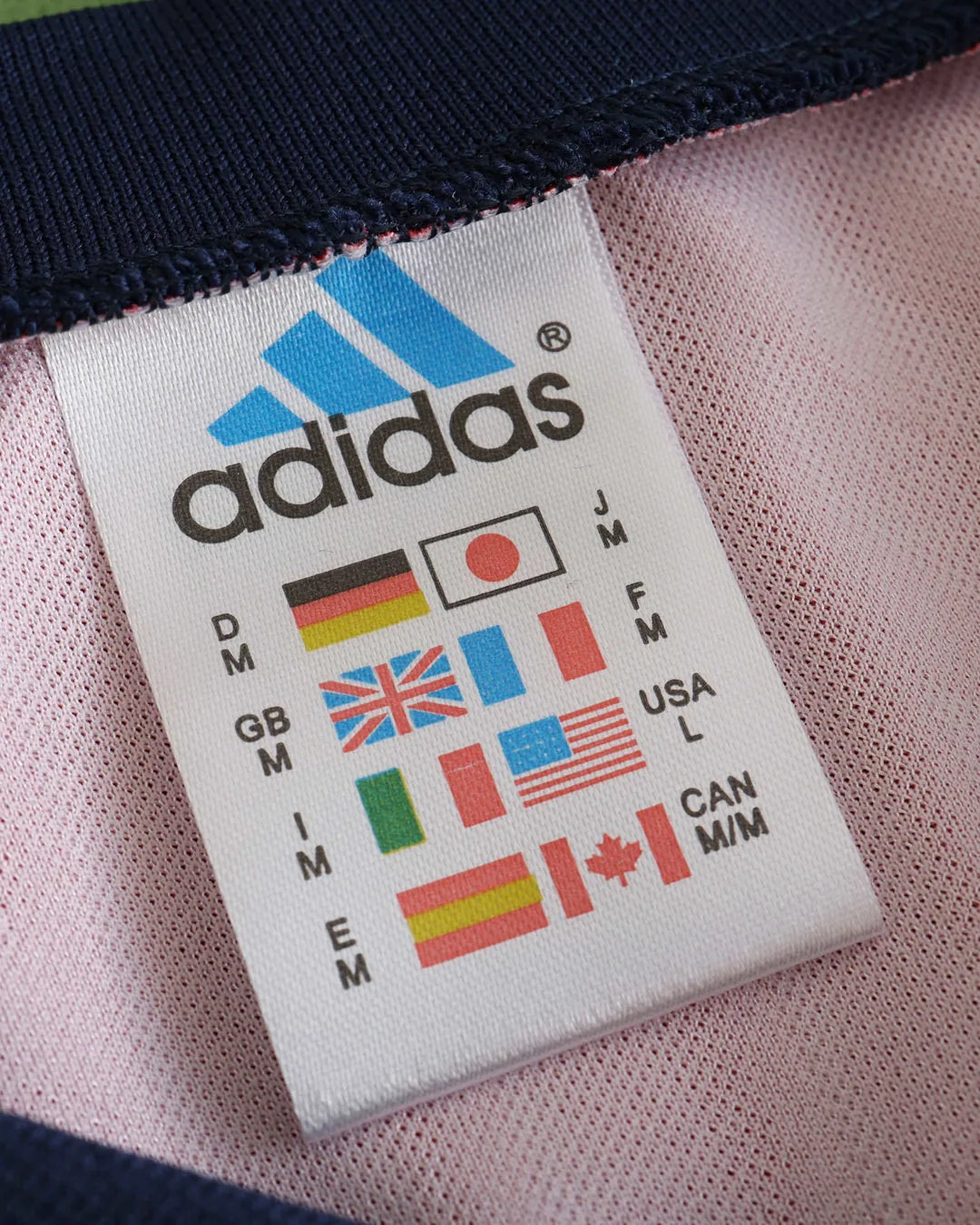 Spain 1994 Away Retro Jersey - Detail