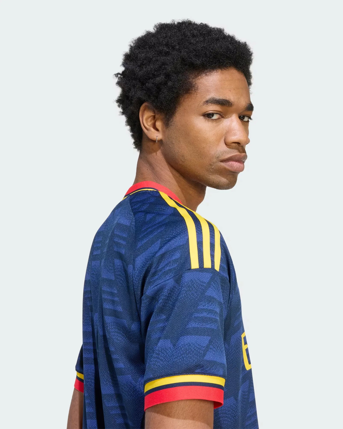 Arsenal 26-27 Away Jersey - Detail