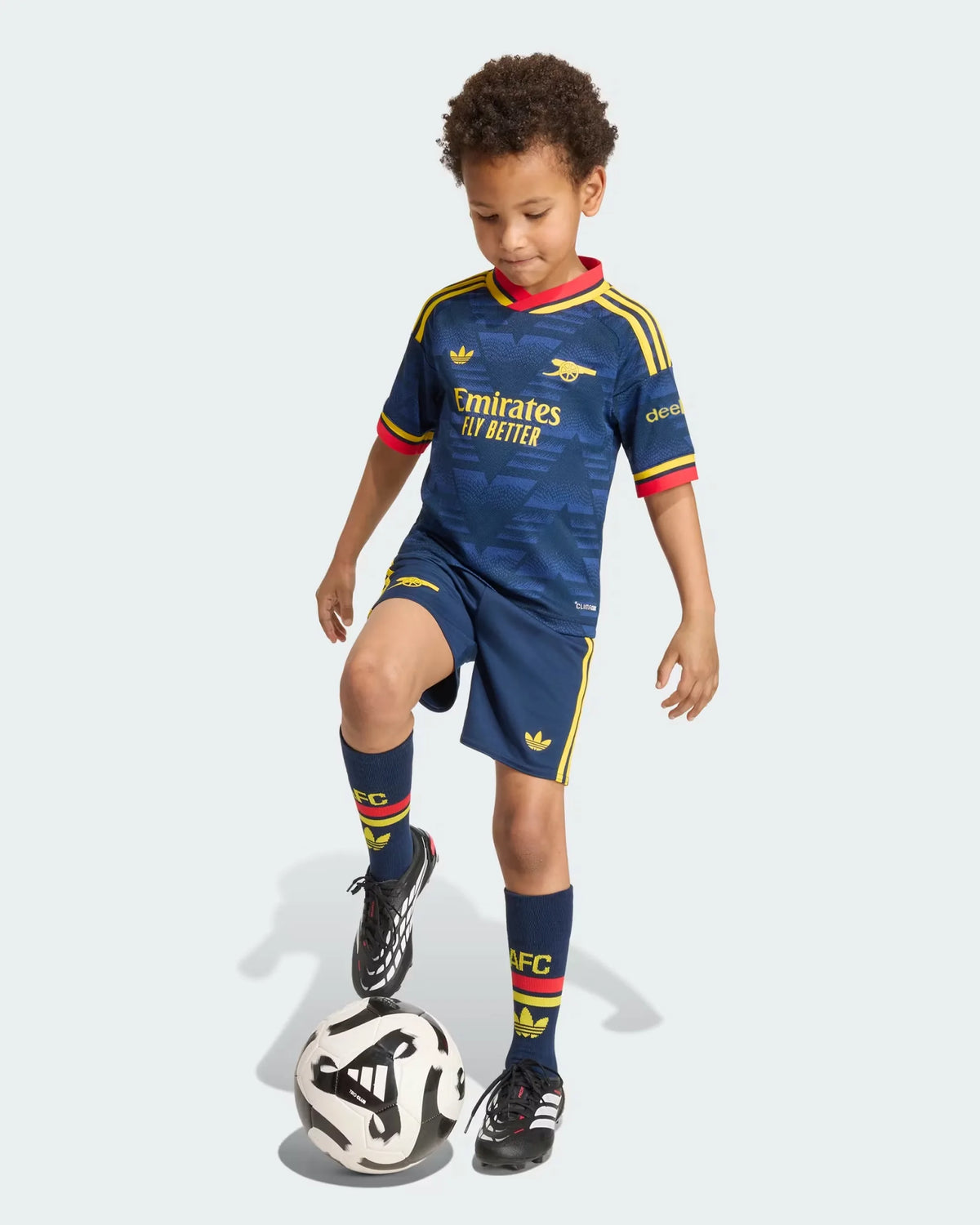 Arsenal 26-27 Away Kids Kit - Detail