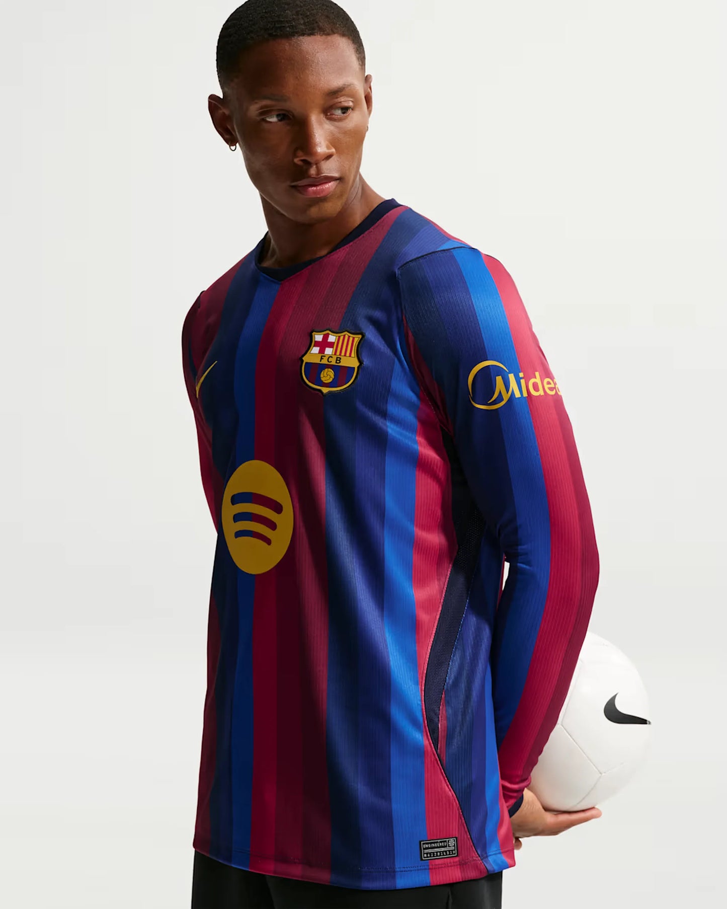 Barcelona 26-27 Long Sleeve Home Jersey - Detail