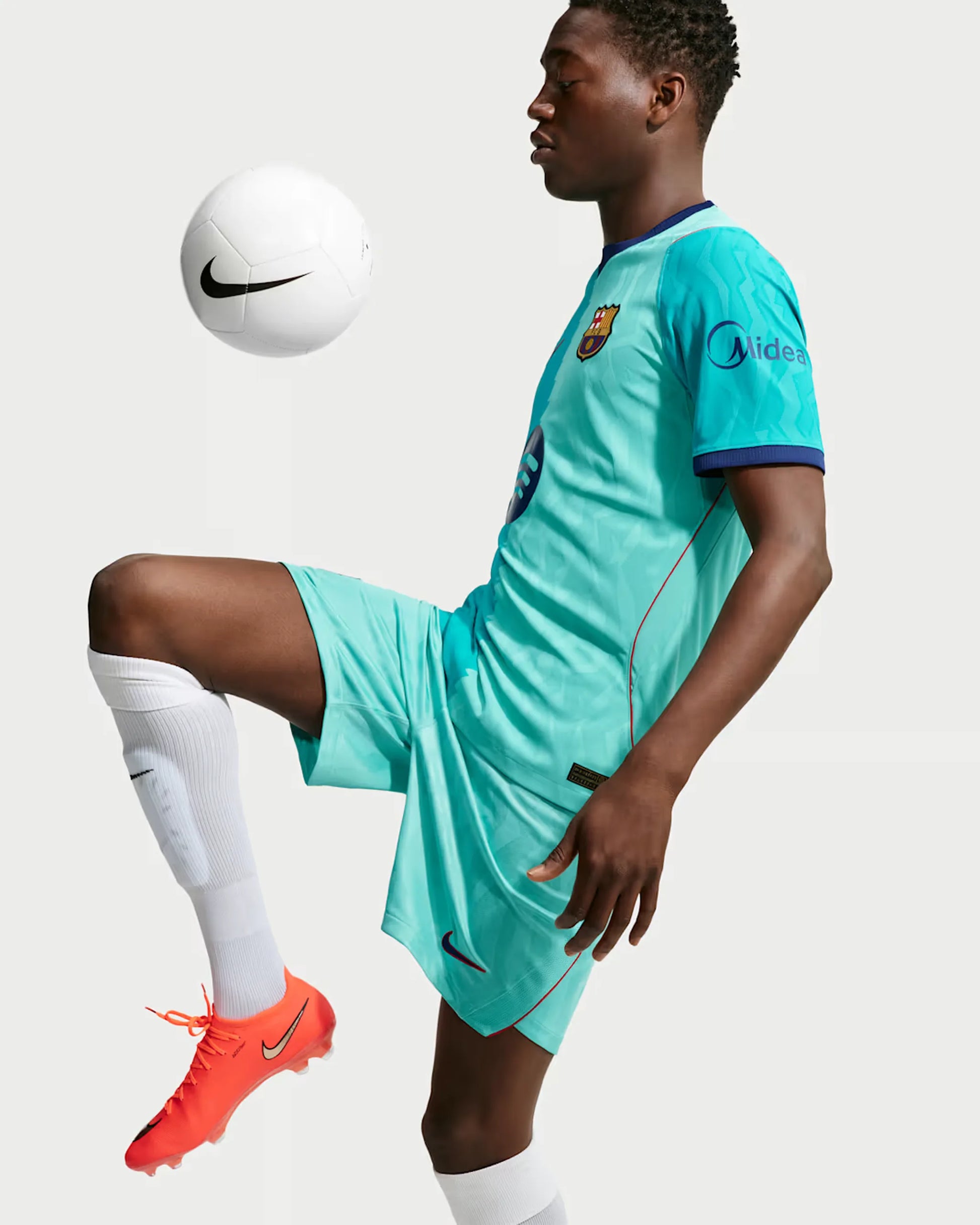Barcelona 26-27 Player Version Third Jersey - Detail