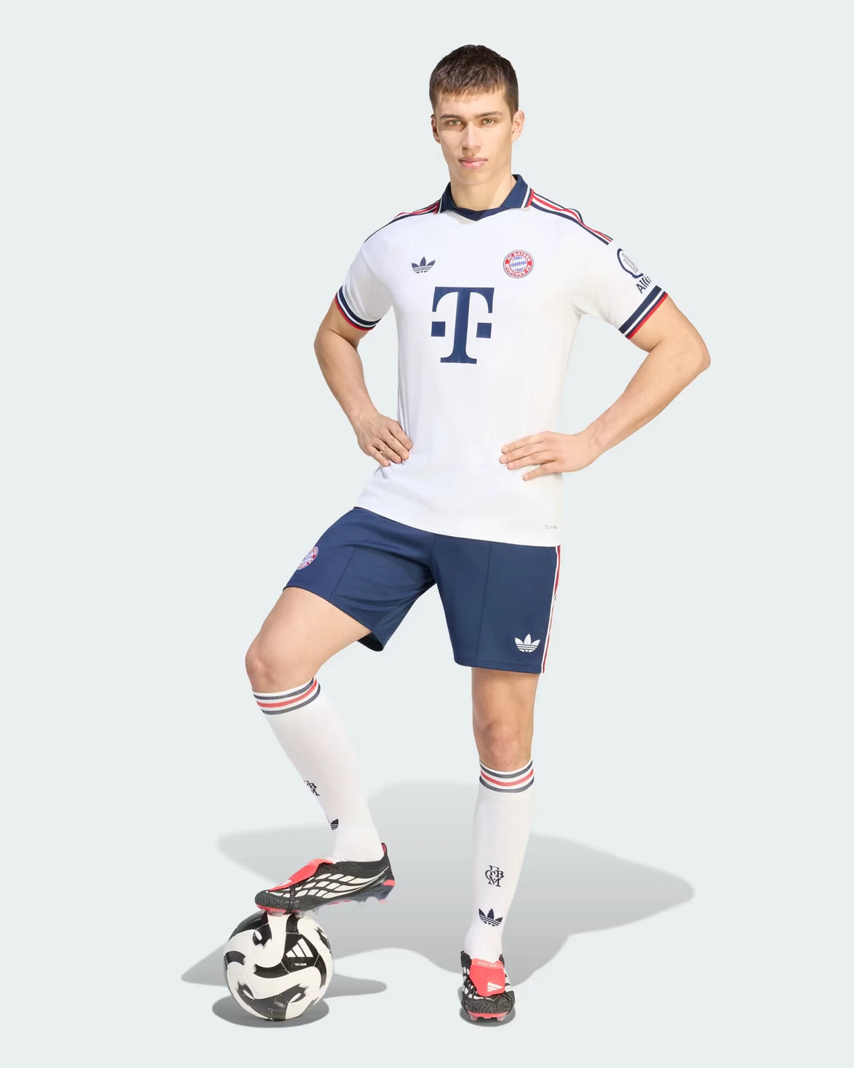 Bayern Munich 26-27 Away Jersey - Detail