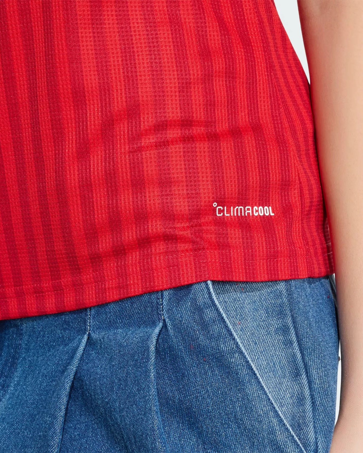 Bayern Munich 26-27 Home Women's Jersey - Detail