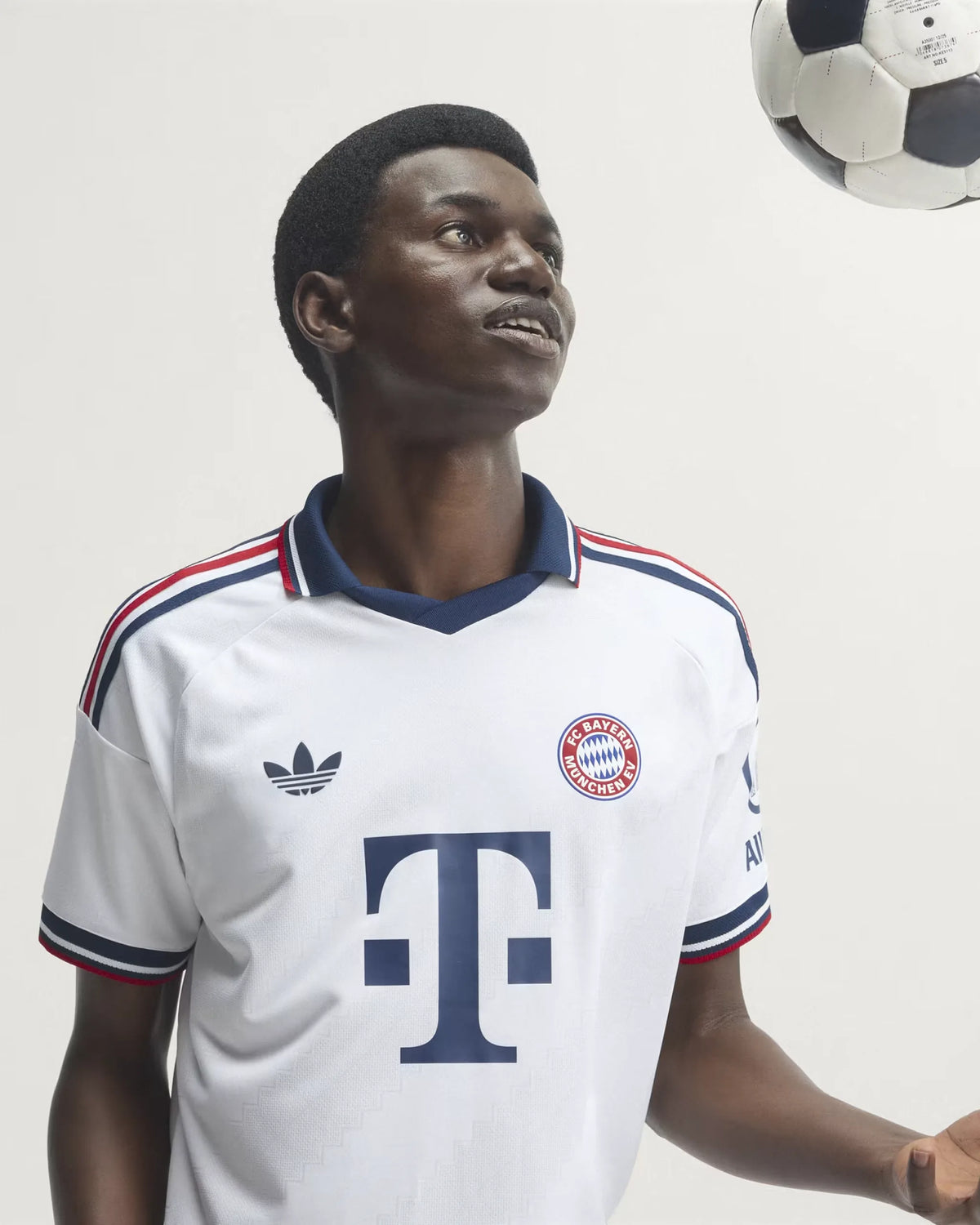 Bayern Munich 26-27 Player Version Away Jersey - Detail