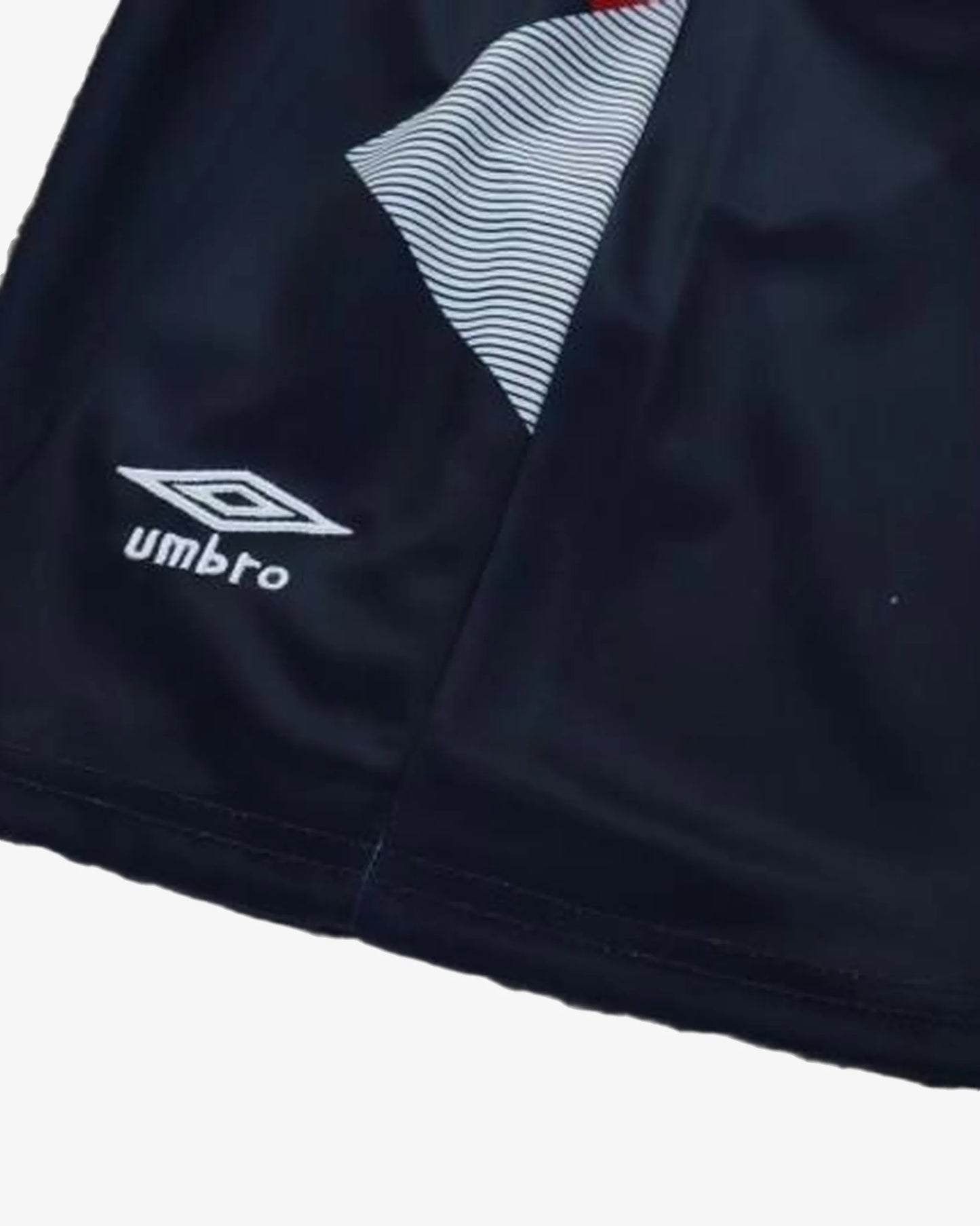 England 90-92 Retro Home Kids Kit - Detail