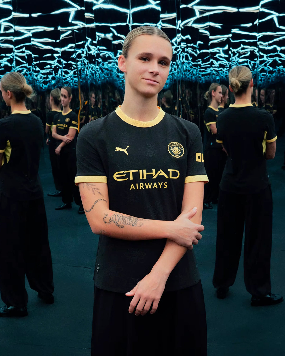Manchester City 26-27 Away Women's Jersey - Detail