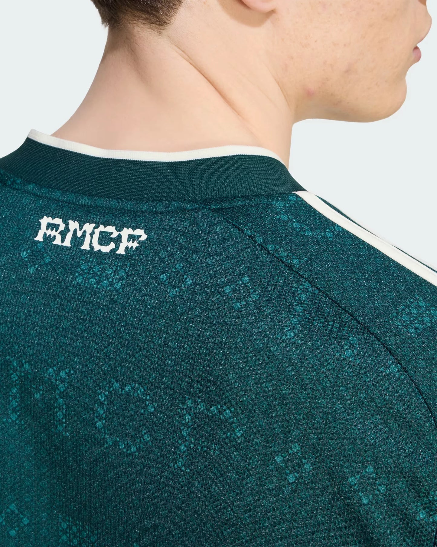 Real Madrid 26-27 Away Jersey - Detail