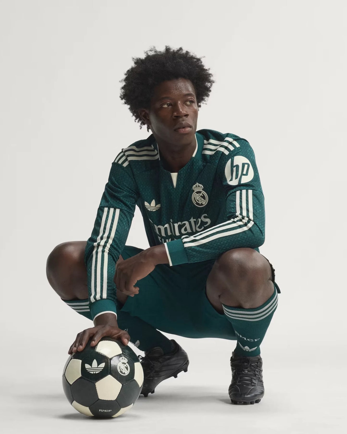 Real Madrid 26-27 Player Version Long Sleeve Away Jersey - Detail