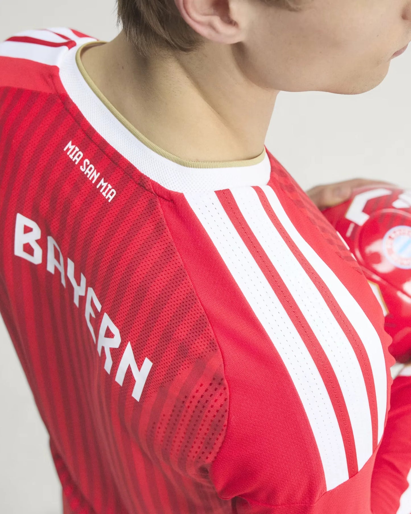 Bayern Munich 26-27 Player Version Long Sleeve Home Jersey - Detail