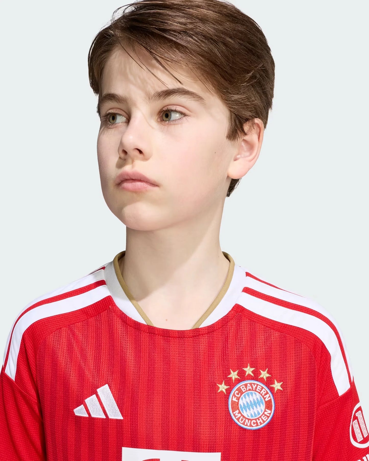 Bayern Munich 26-27 Home Kids Kit - Detail