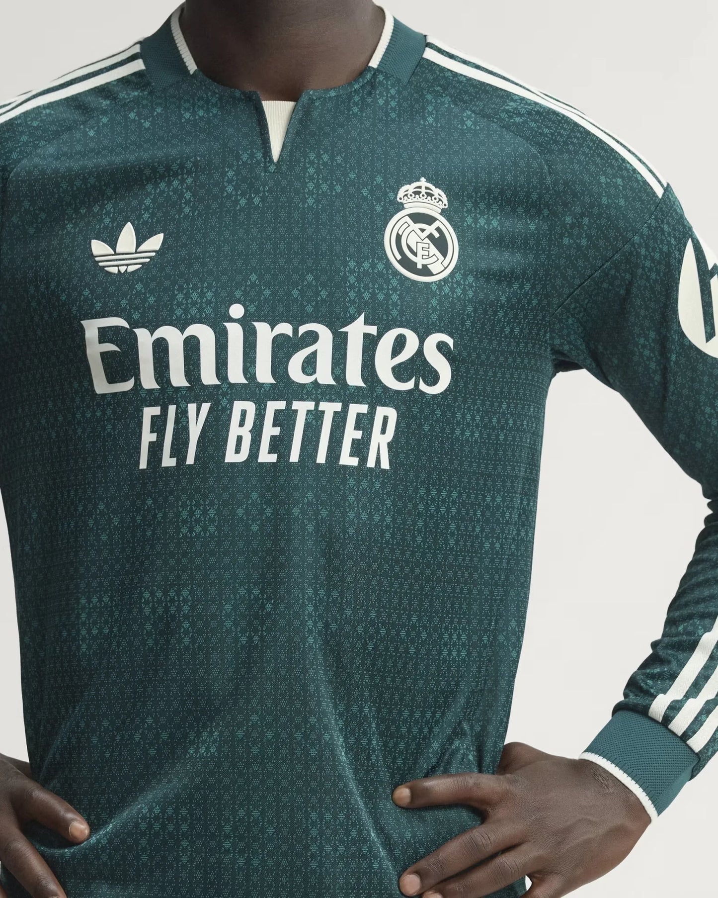 Real Madrid 26-27 Player Version Long Sleeve Away Jersey - Detail